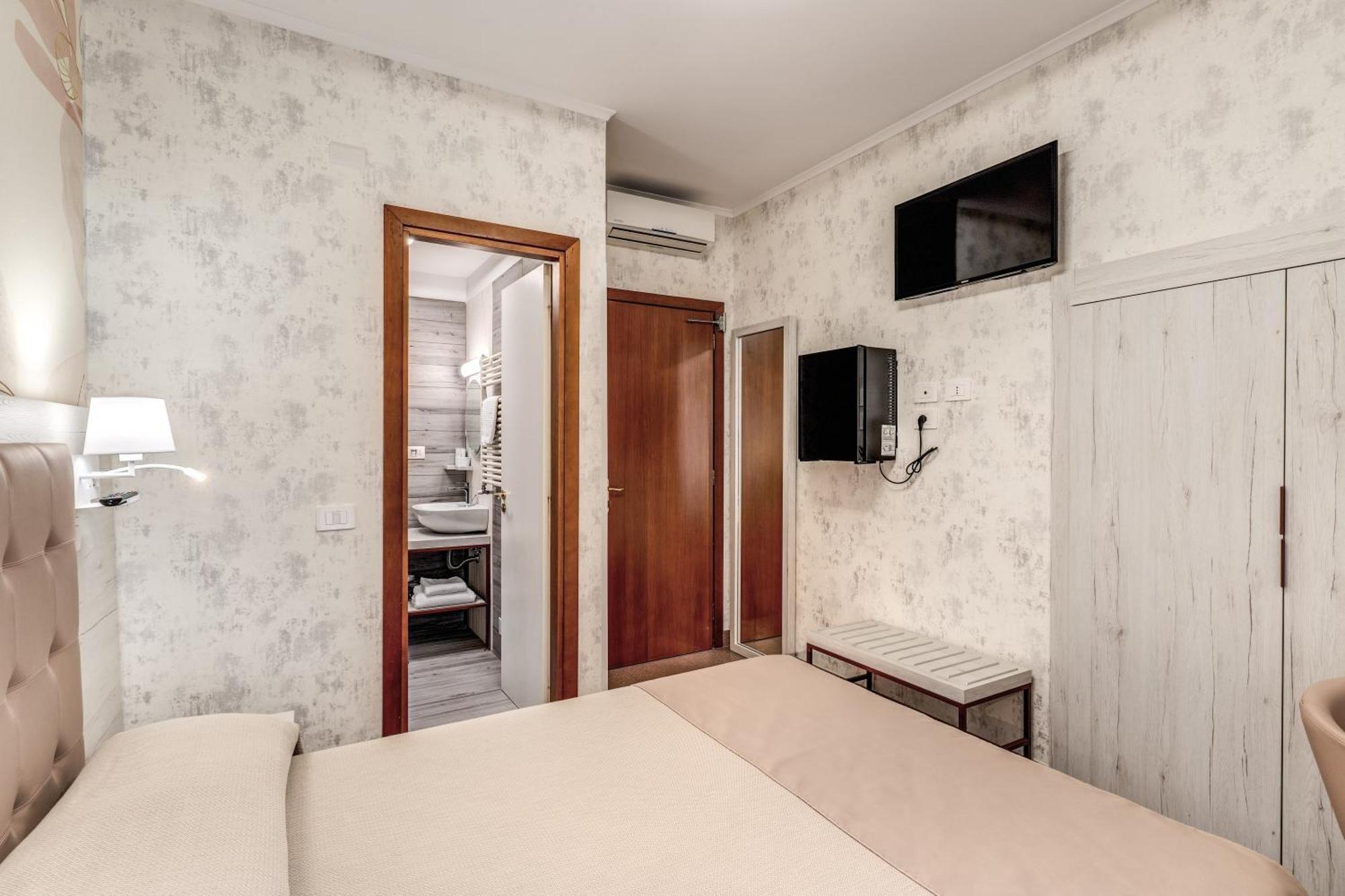 Superior Single Room