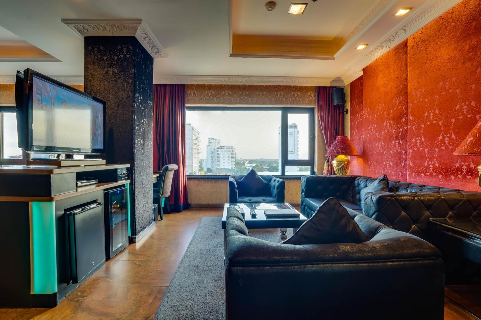 Fiesta Suite-Party Option