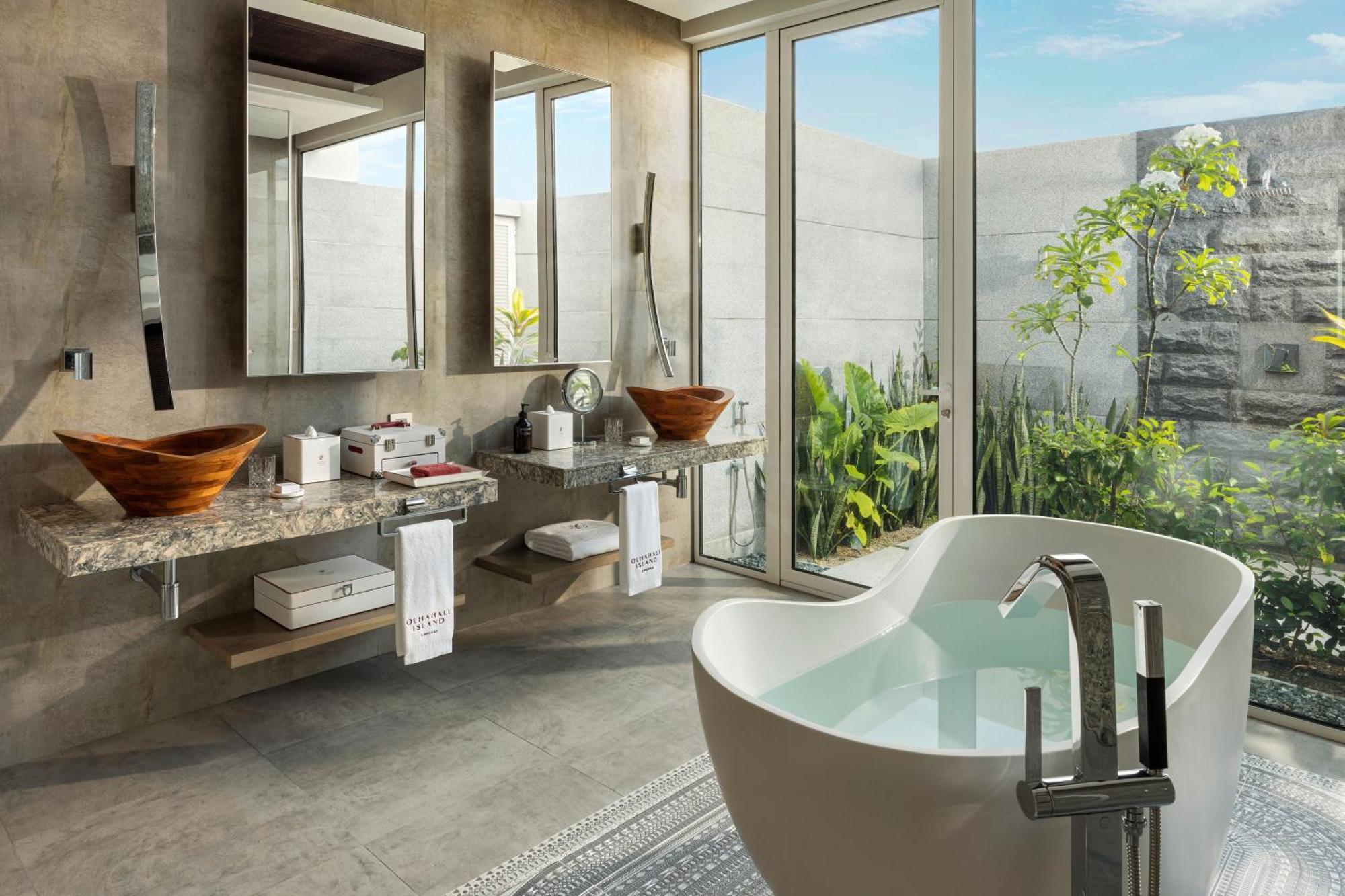 One Bedroom Ocean Villa with Pool