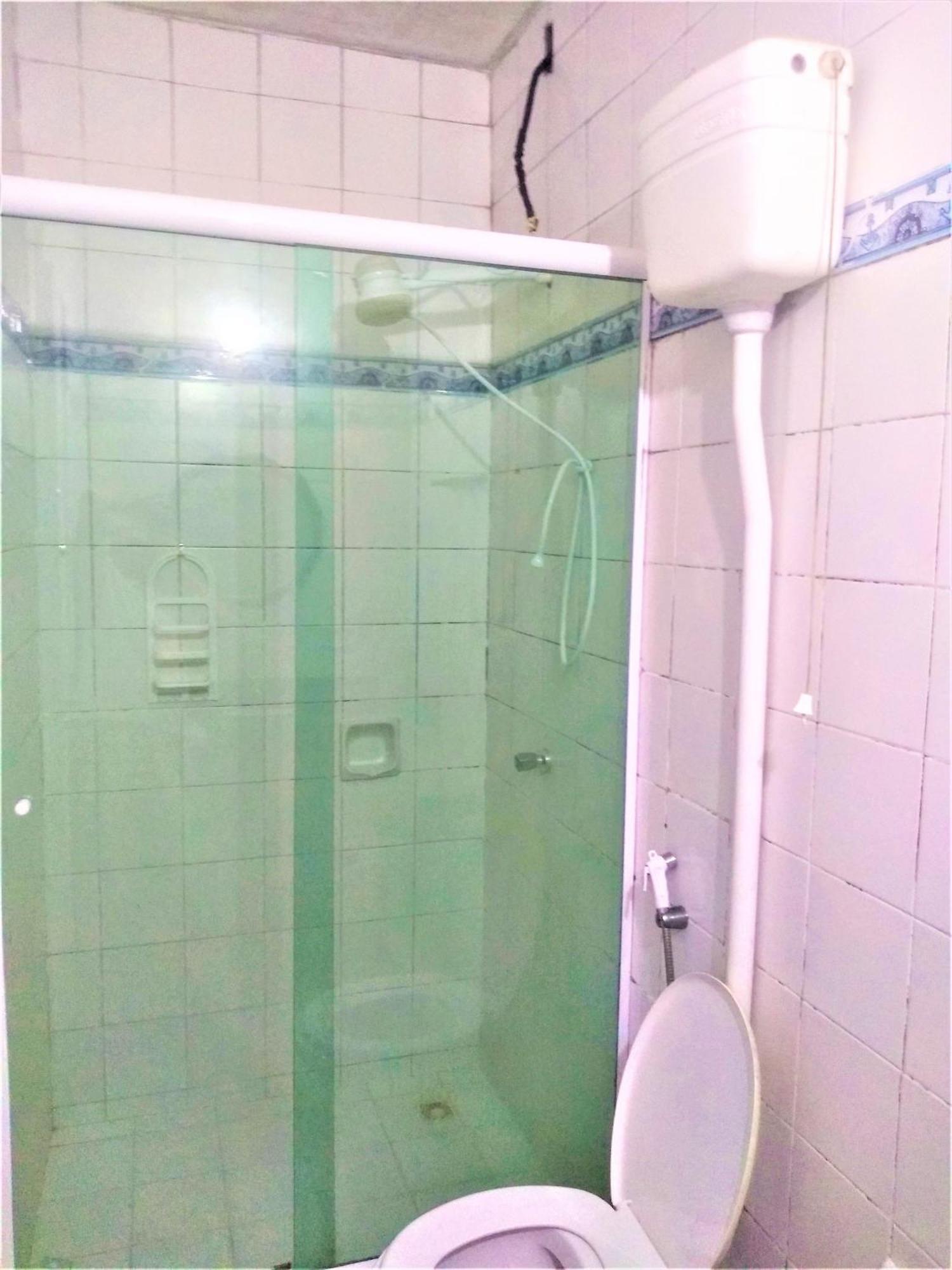 Twin Room with Private Bathroom