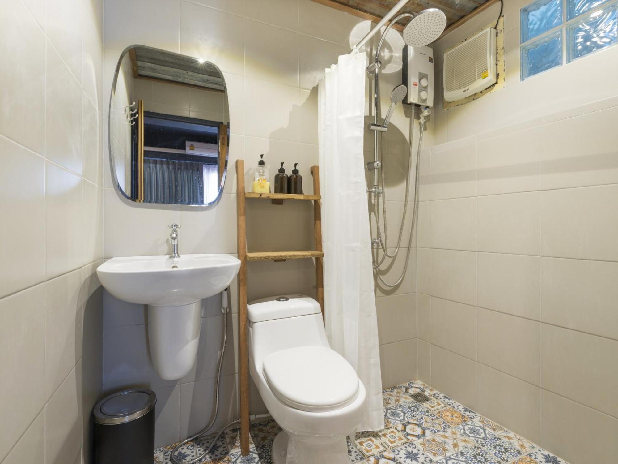 Double or Twin Room with Bathroom