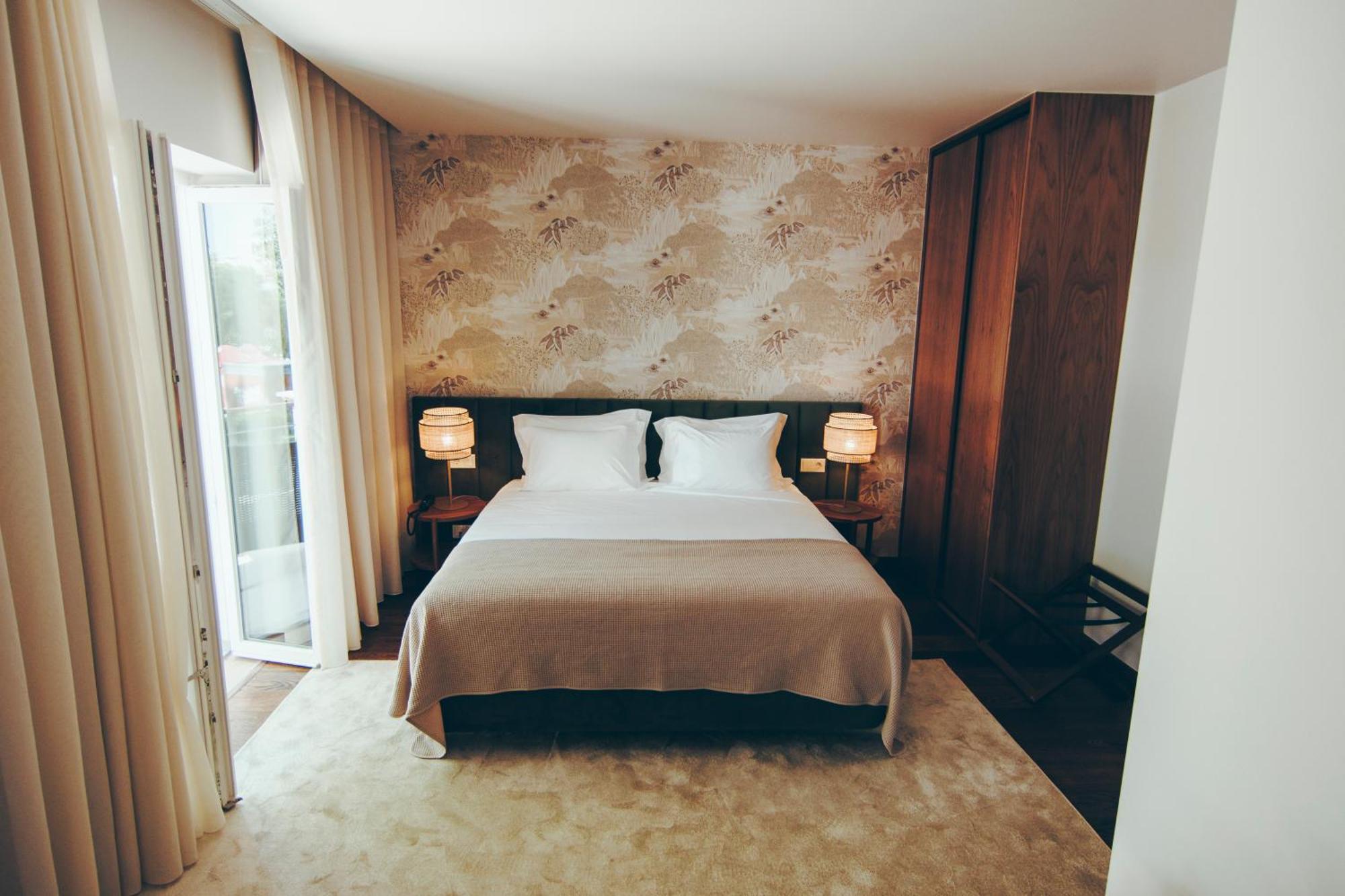 Premium Double or Twin Room with Garden View