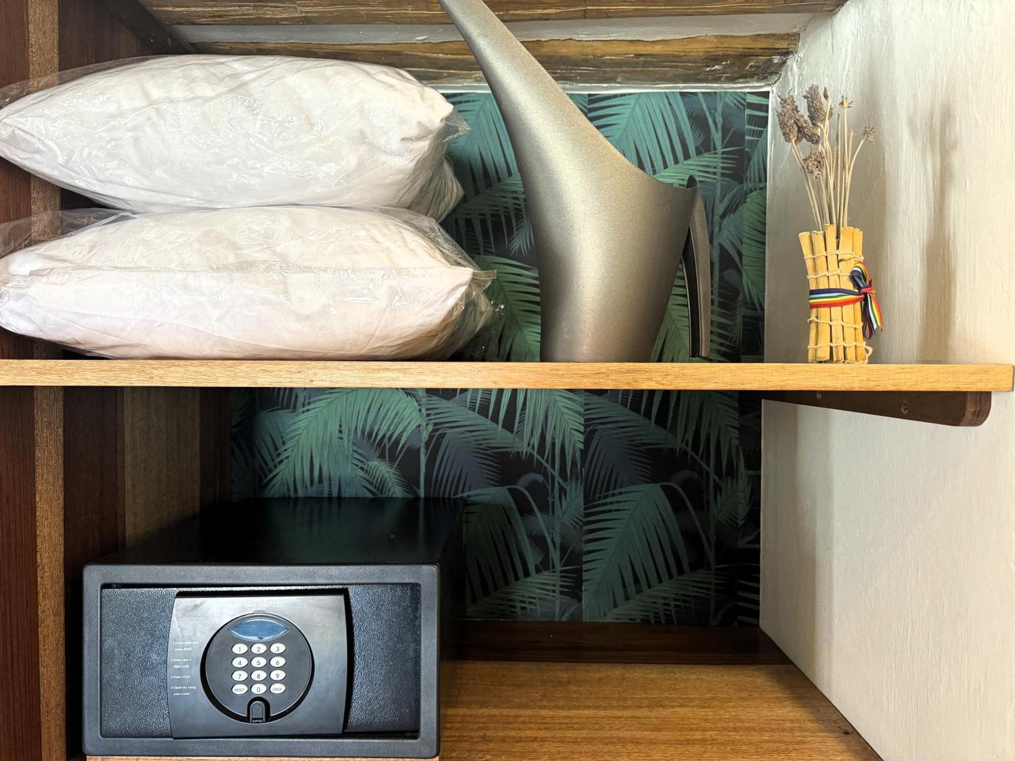 Deluxe Double or Twin Room with Garden View