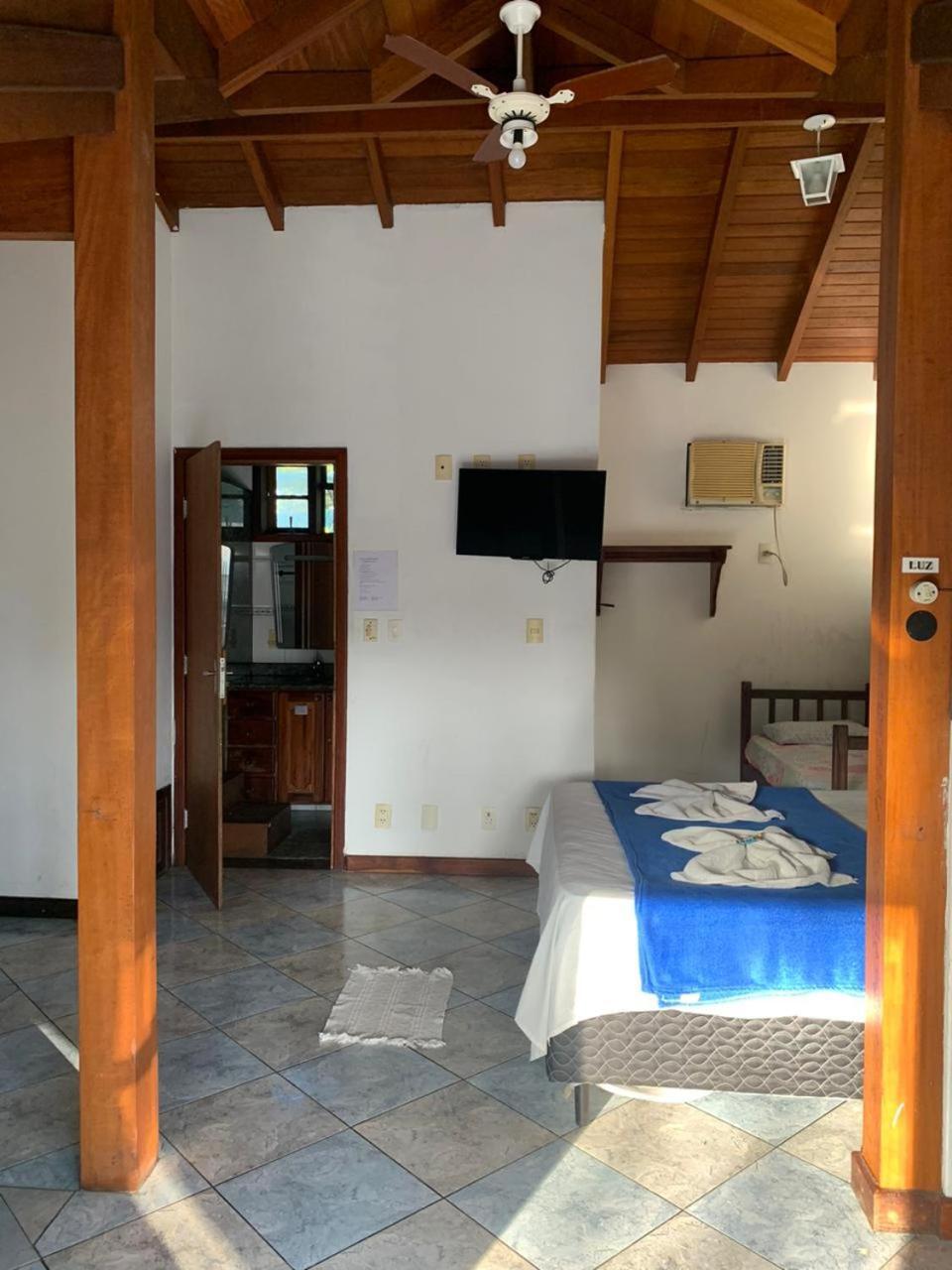 Economic Triple Room