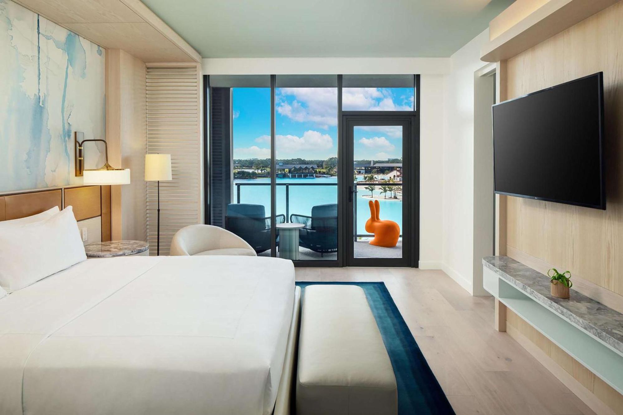 Two-Bedroom Suite with One King Bed and Two Queen Beds - Lagoon View
