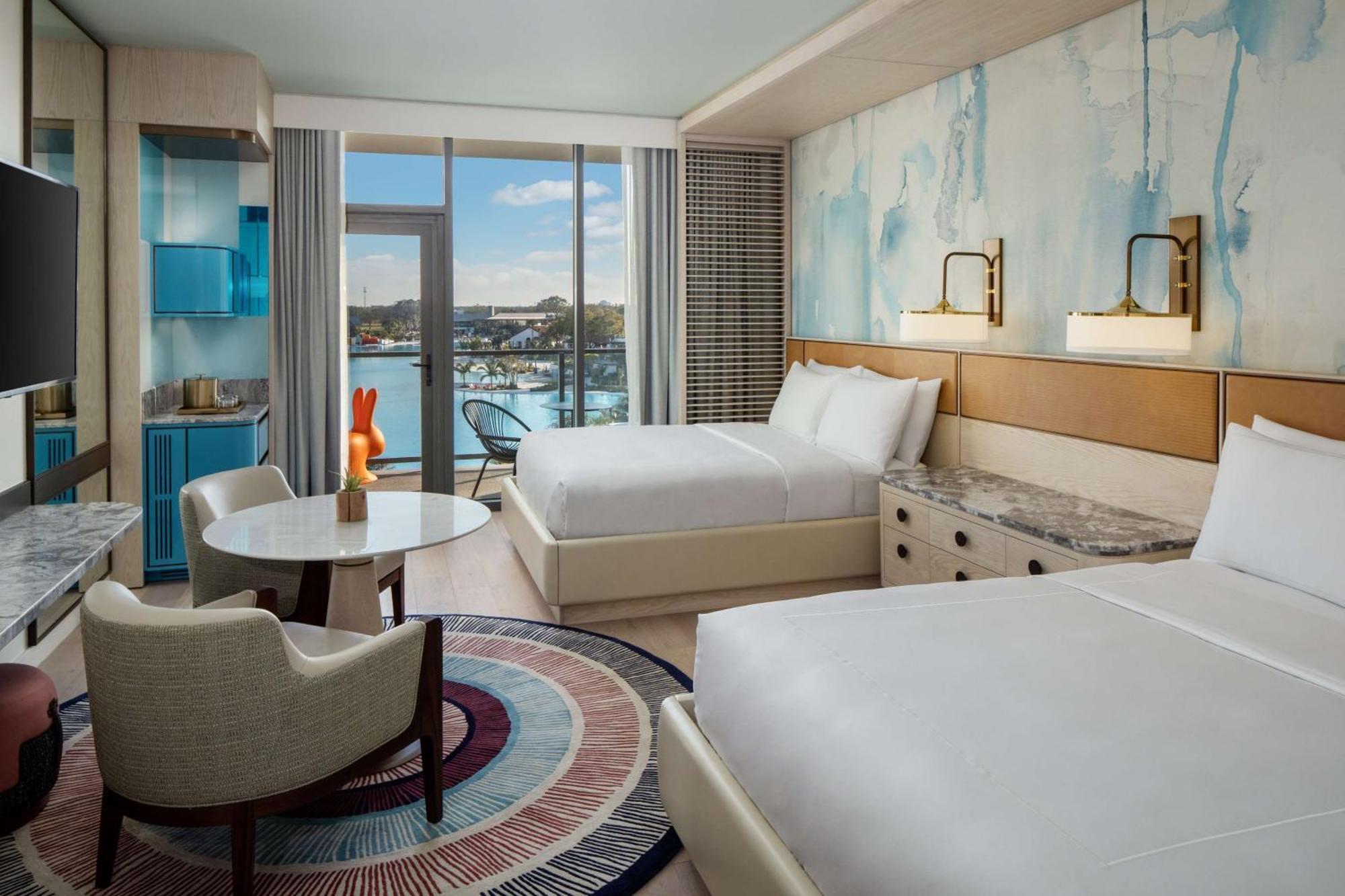 Queen Room with Two Queen Beds and Balcony - Lagoon View