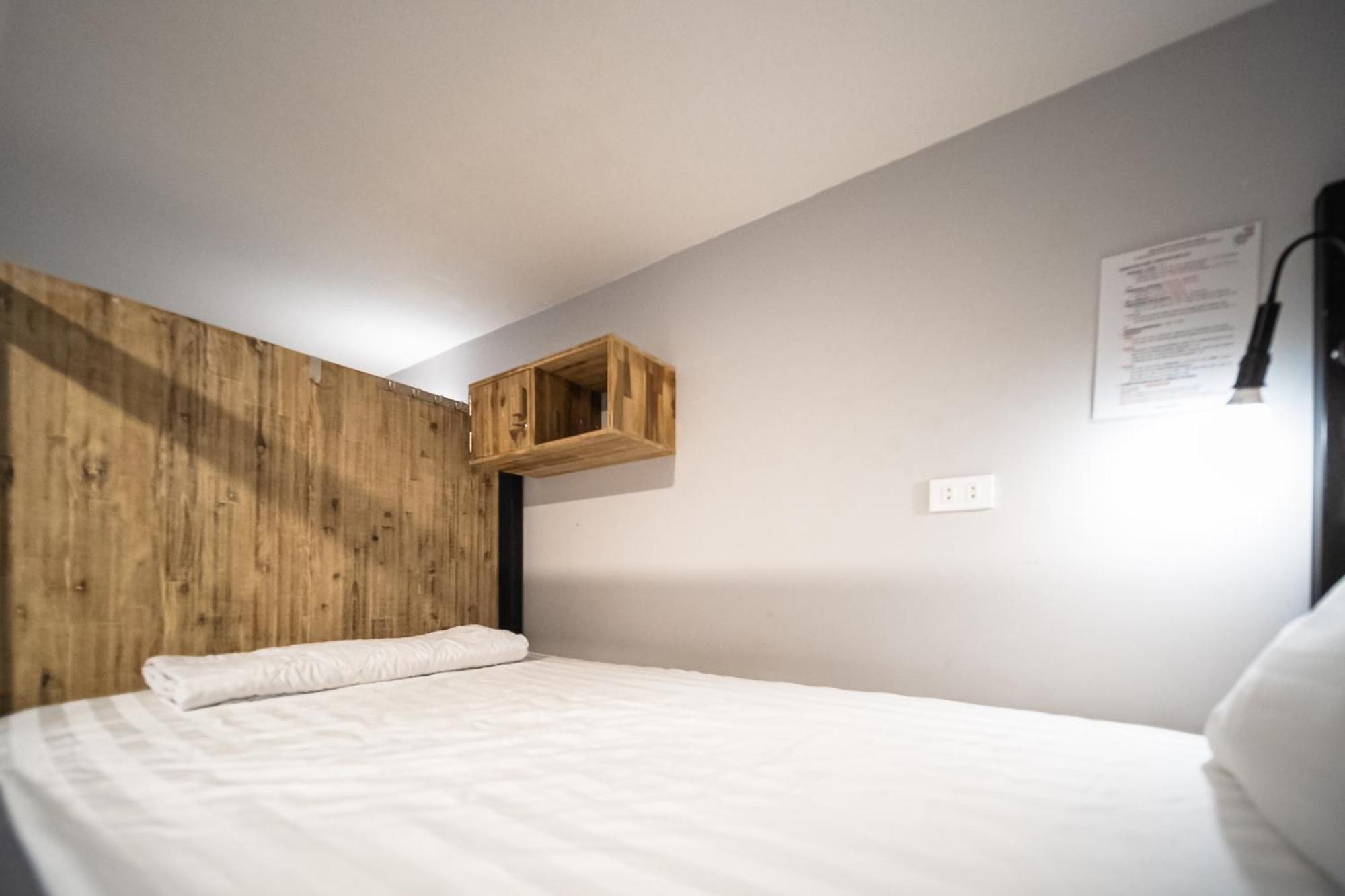 Bed in 8-Bed Mixed Dormitory Room
