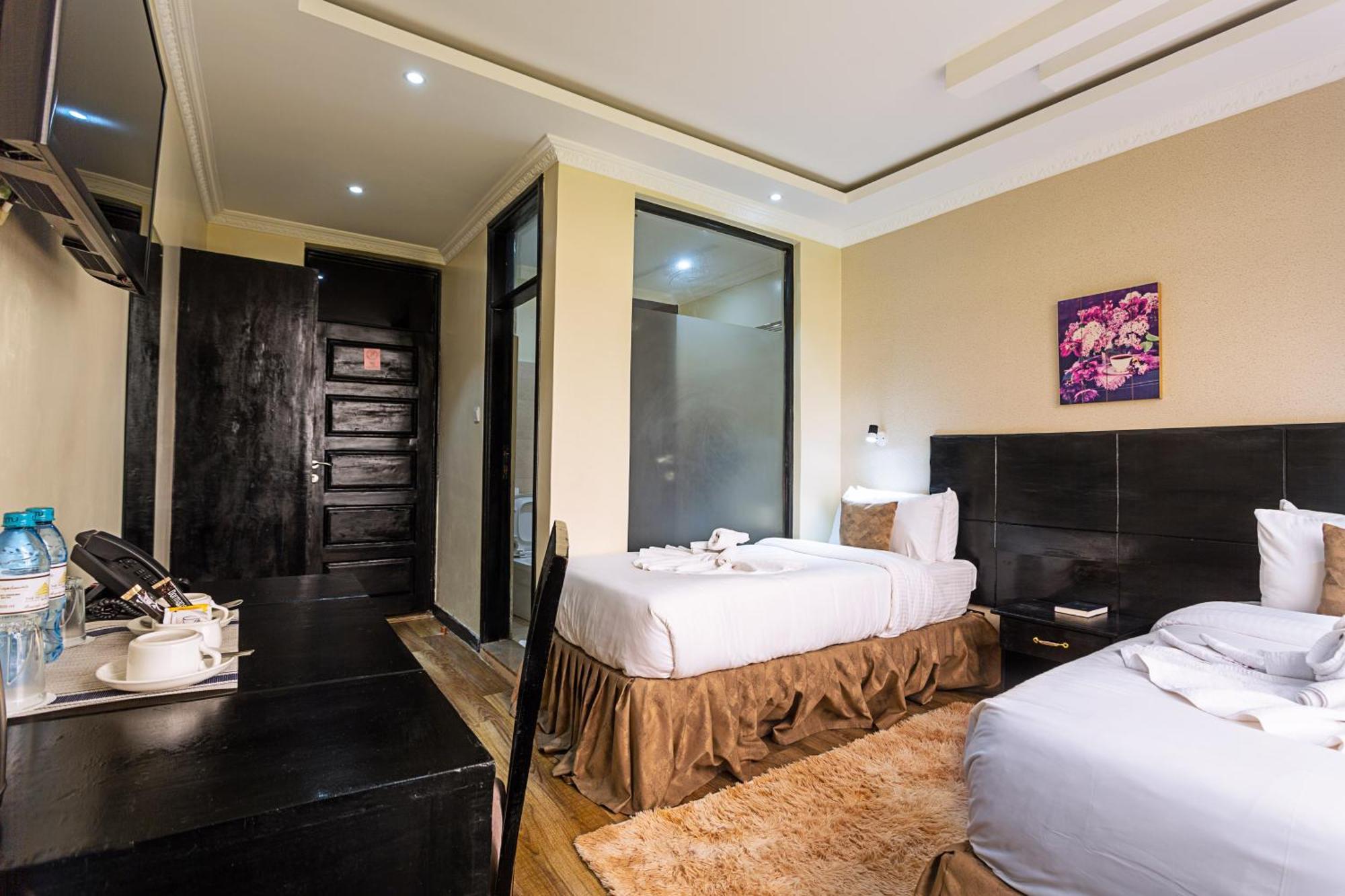 Standard Twin Room