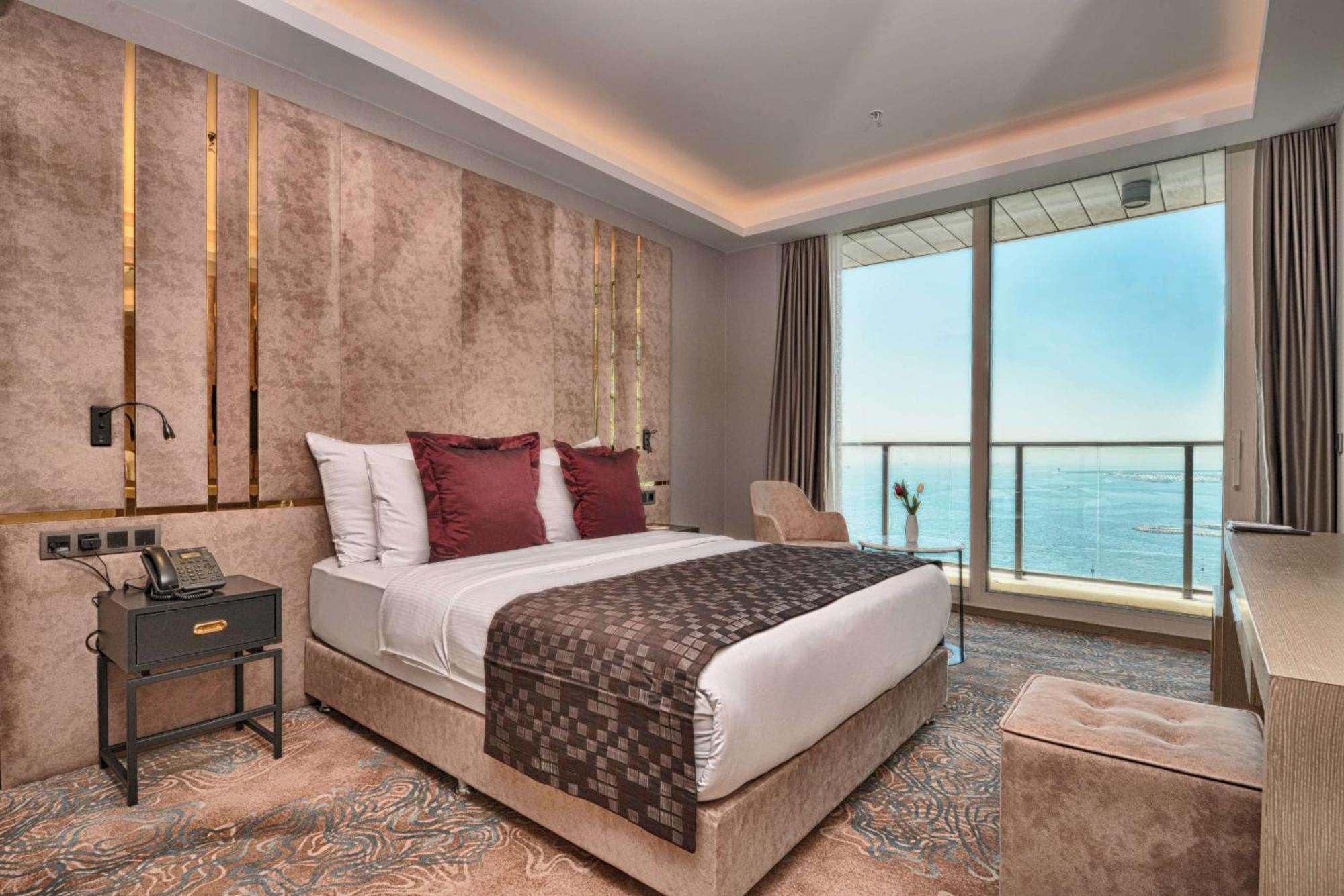 Superior Double Room with Balcony and View