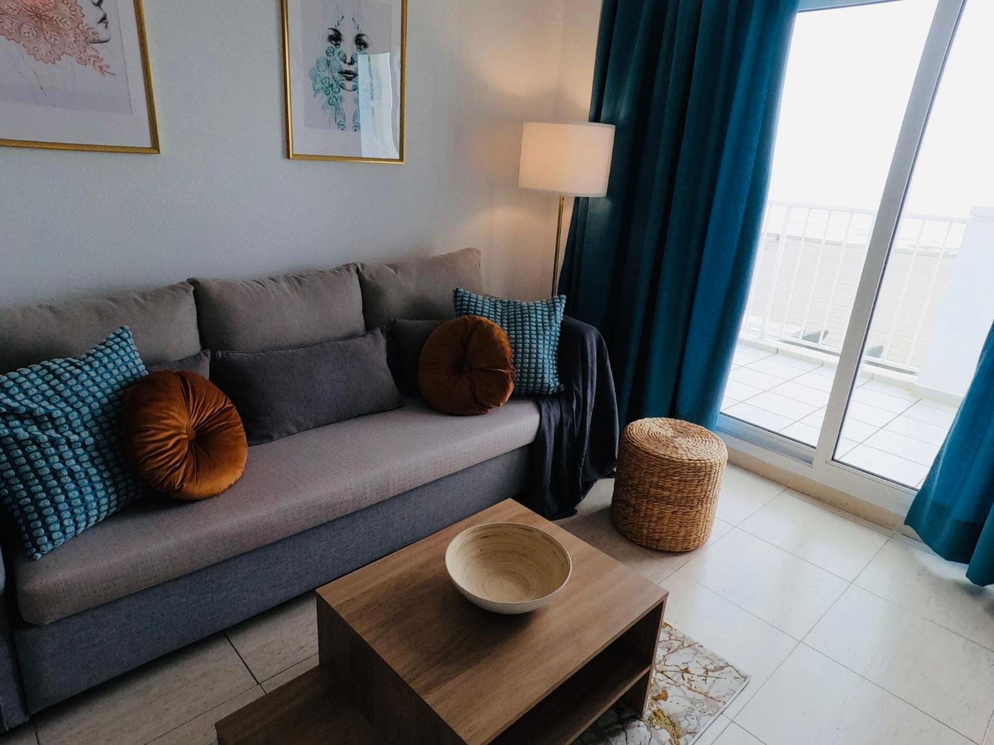 two-bedroom apartment with front sea view