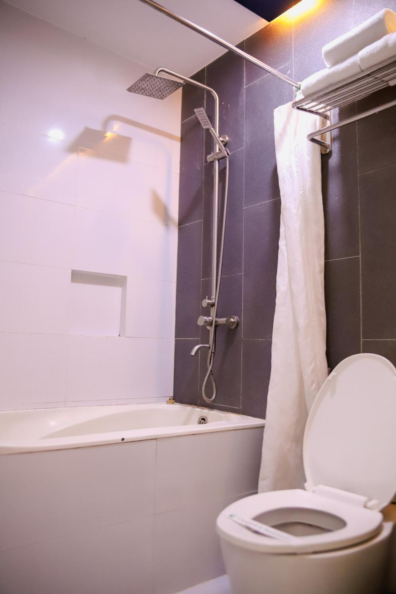 Euro Suite 1