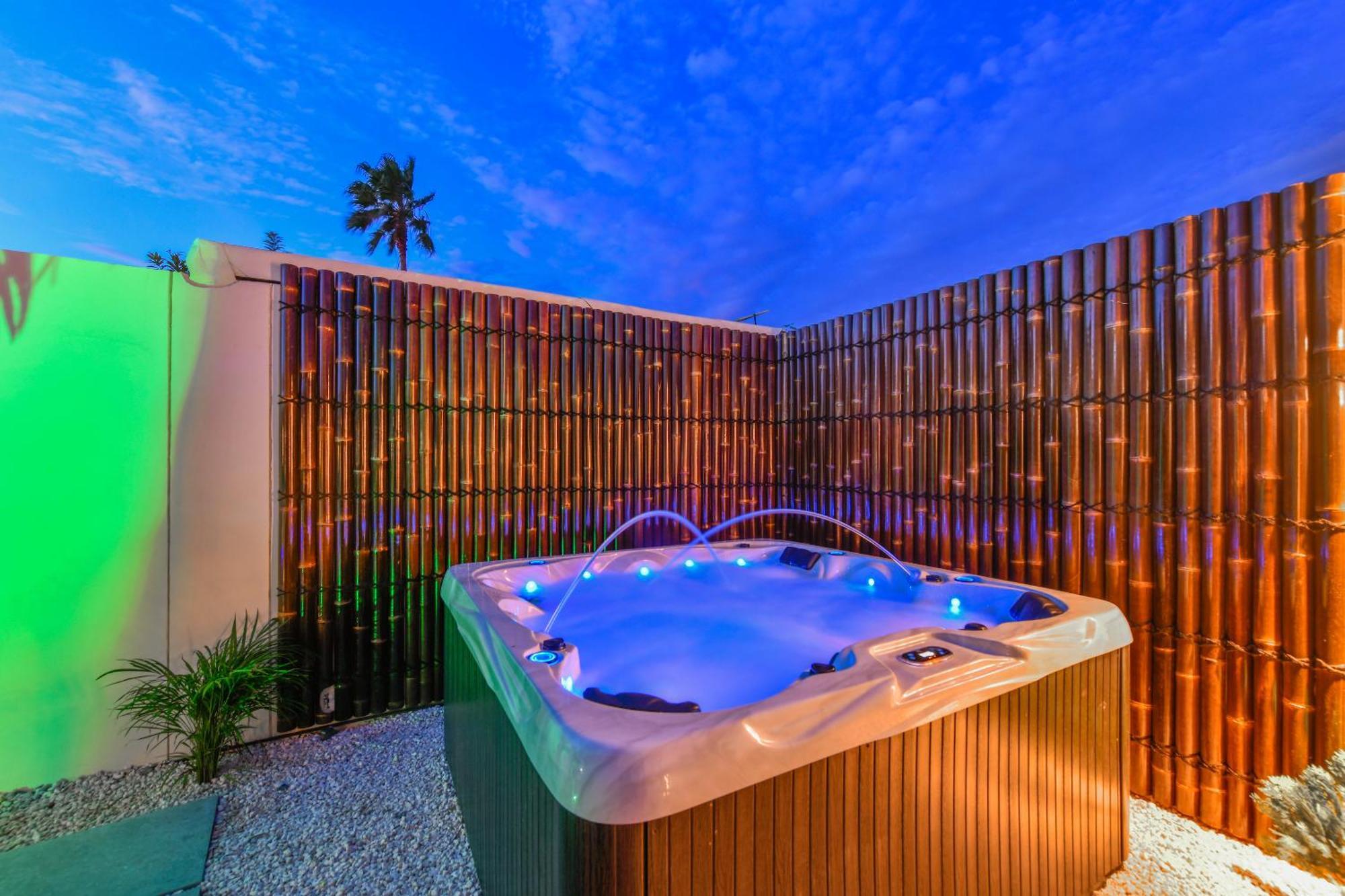 Luxury Collection 1 (2-bedroom Villa with private Pool & Hot Tub)