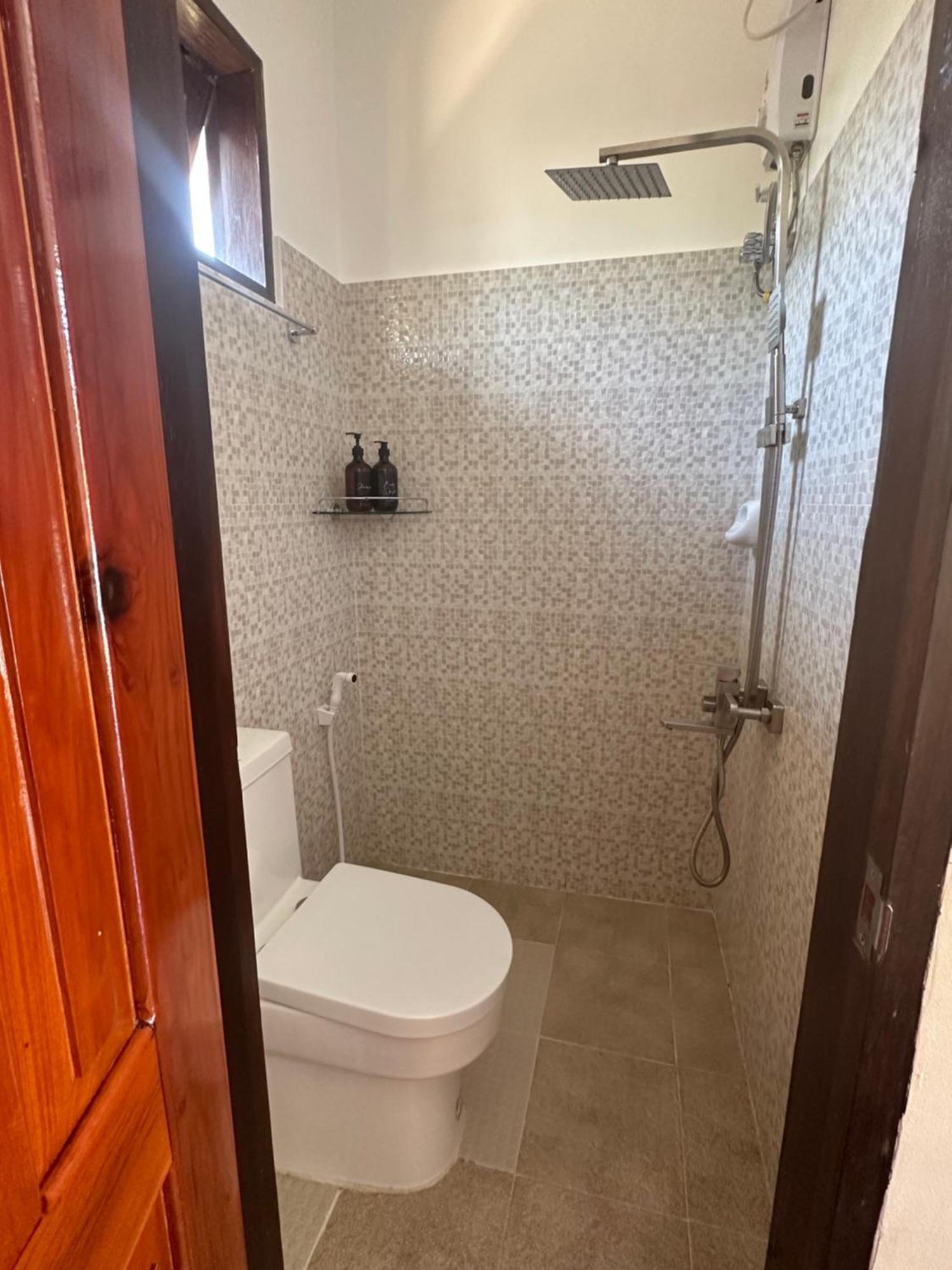 Twin Room with Private Bathroom