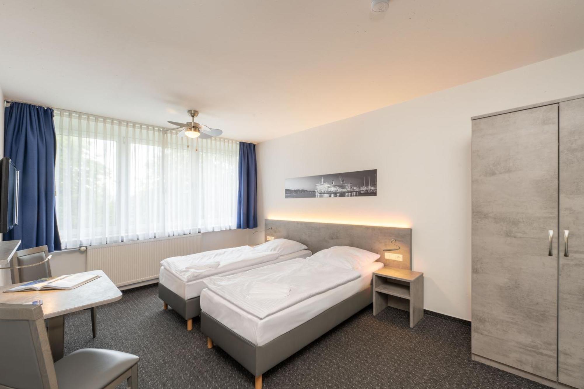 Twin Room with Shared Bathroom