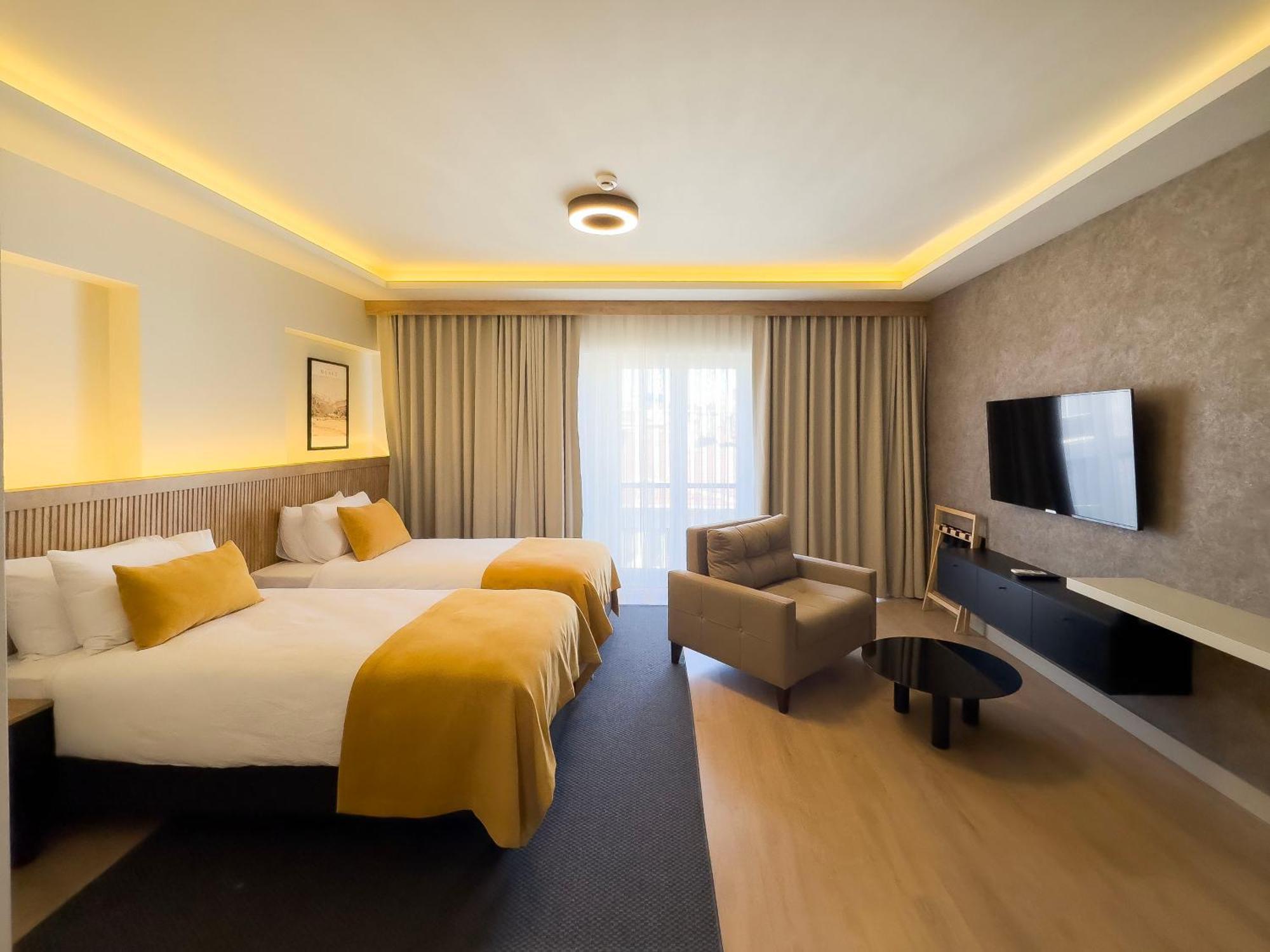 Grand Deluxe Double or Twin Room