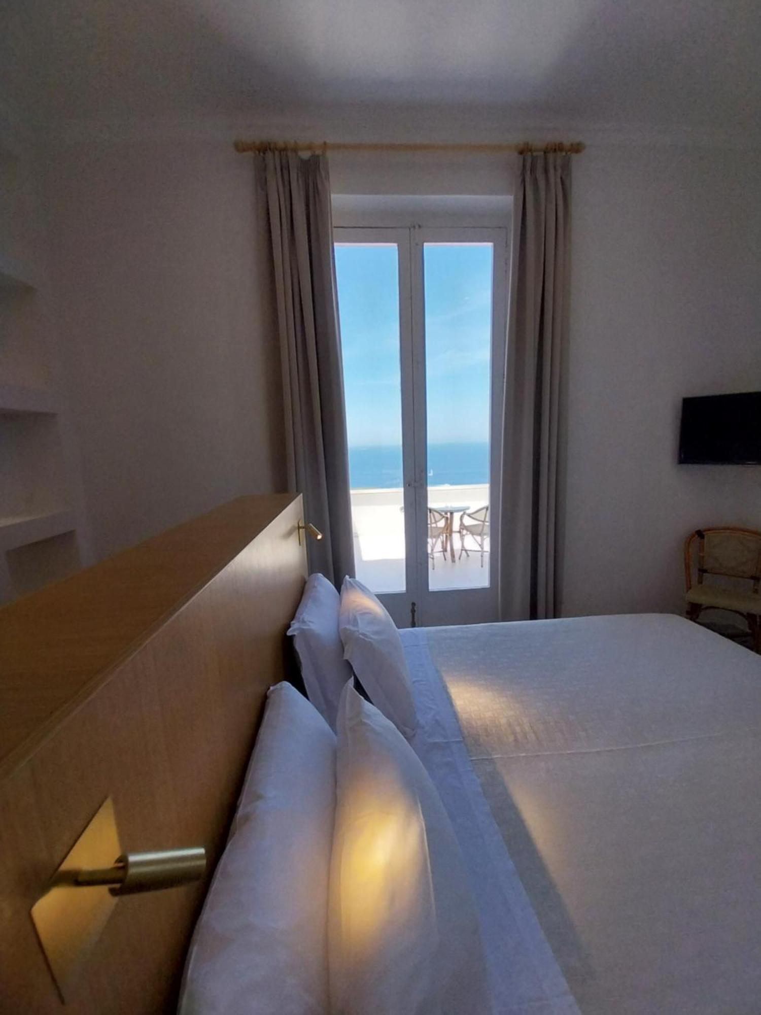 Deluxe Double or Twin Room with Balcony
