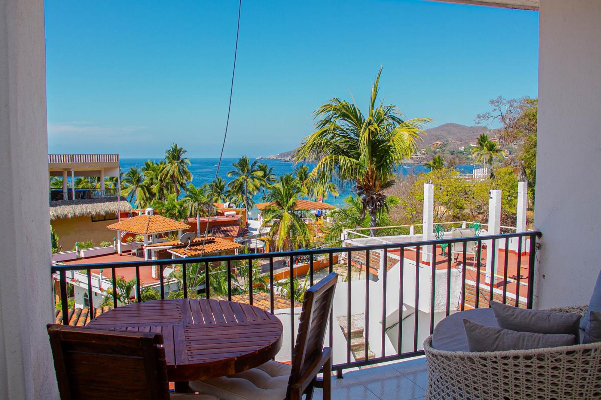Double Room with Balcony and Sea View