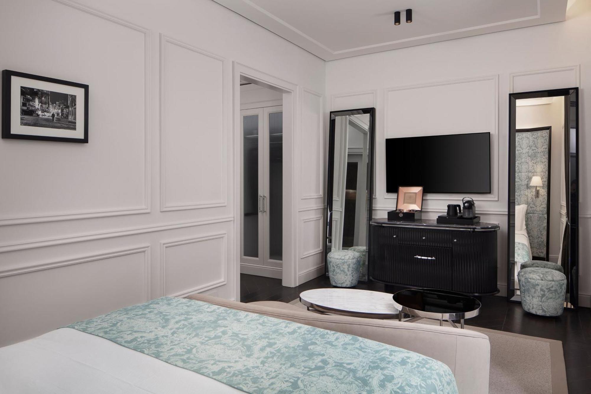 Deluxe Guest Room
