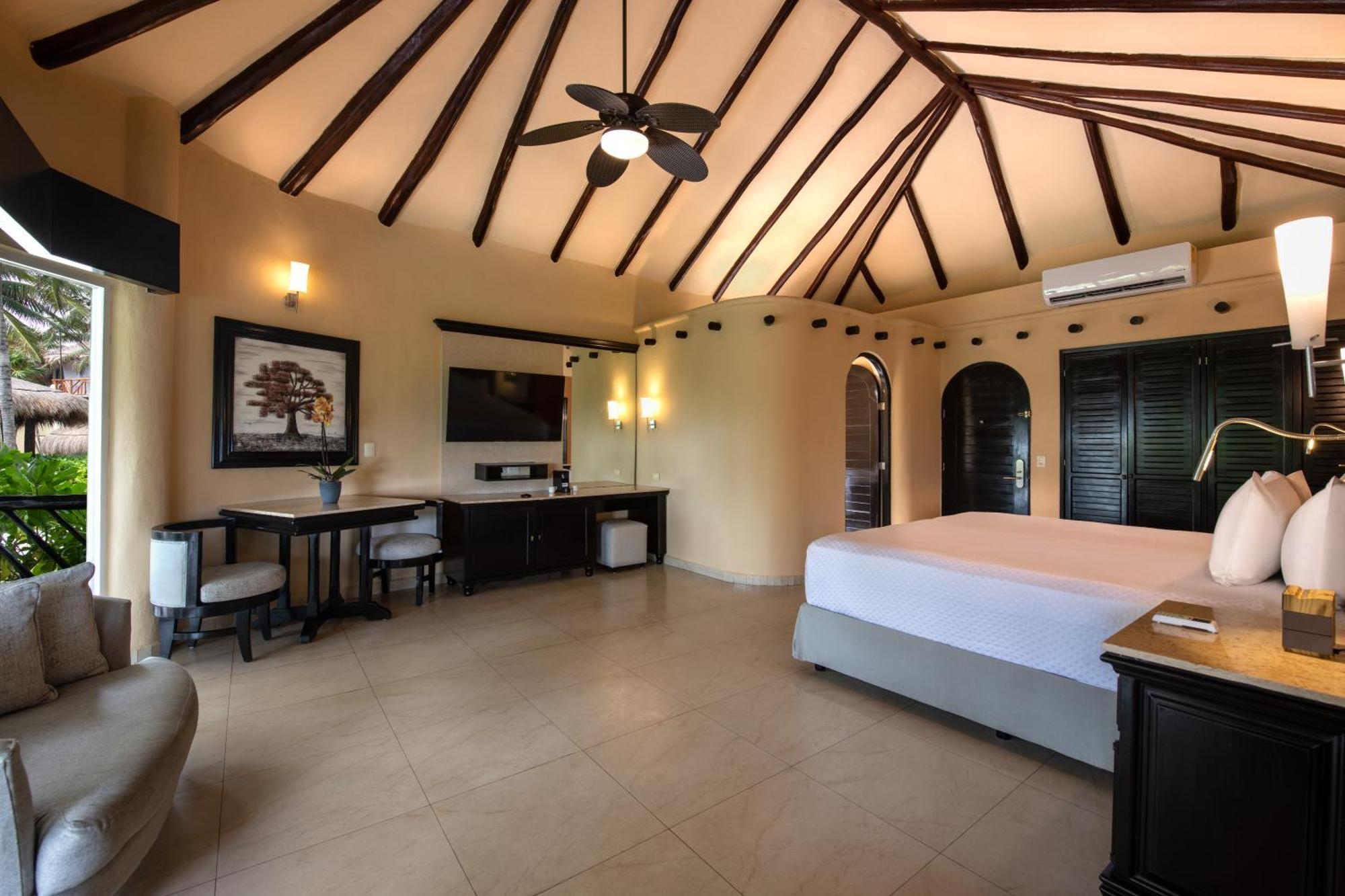 Beachfront Casita Suite
