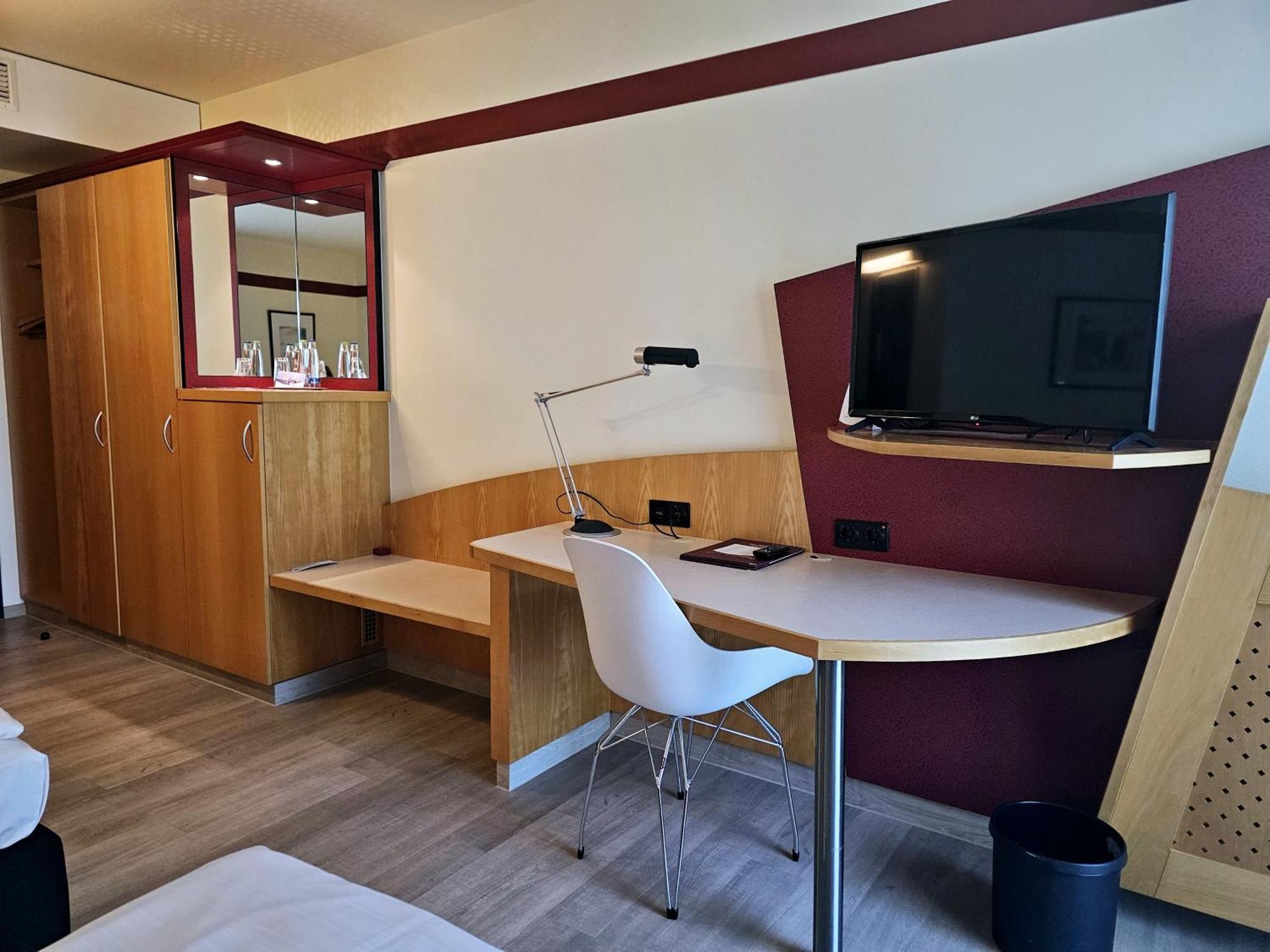 Basic Triple Room