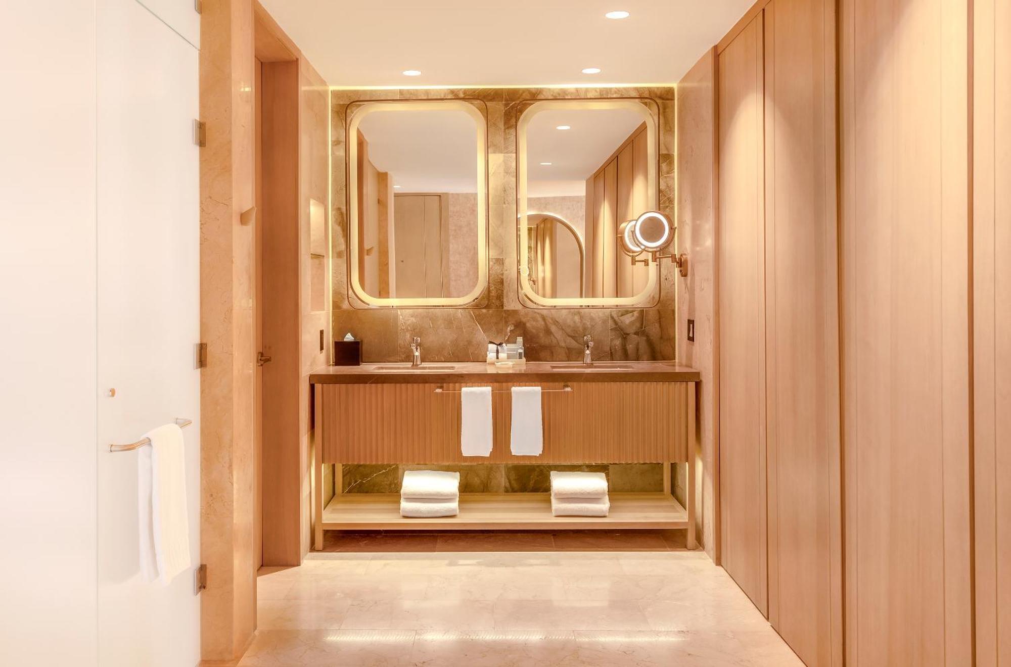 Seductive Pool View Jacuzzi Suite