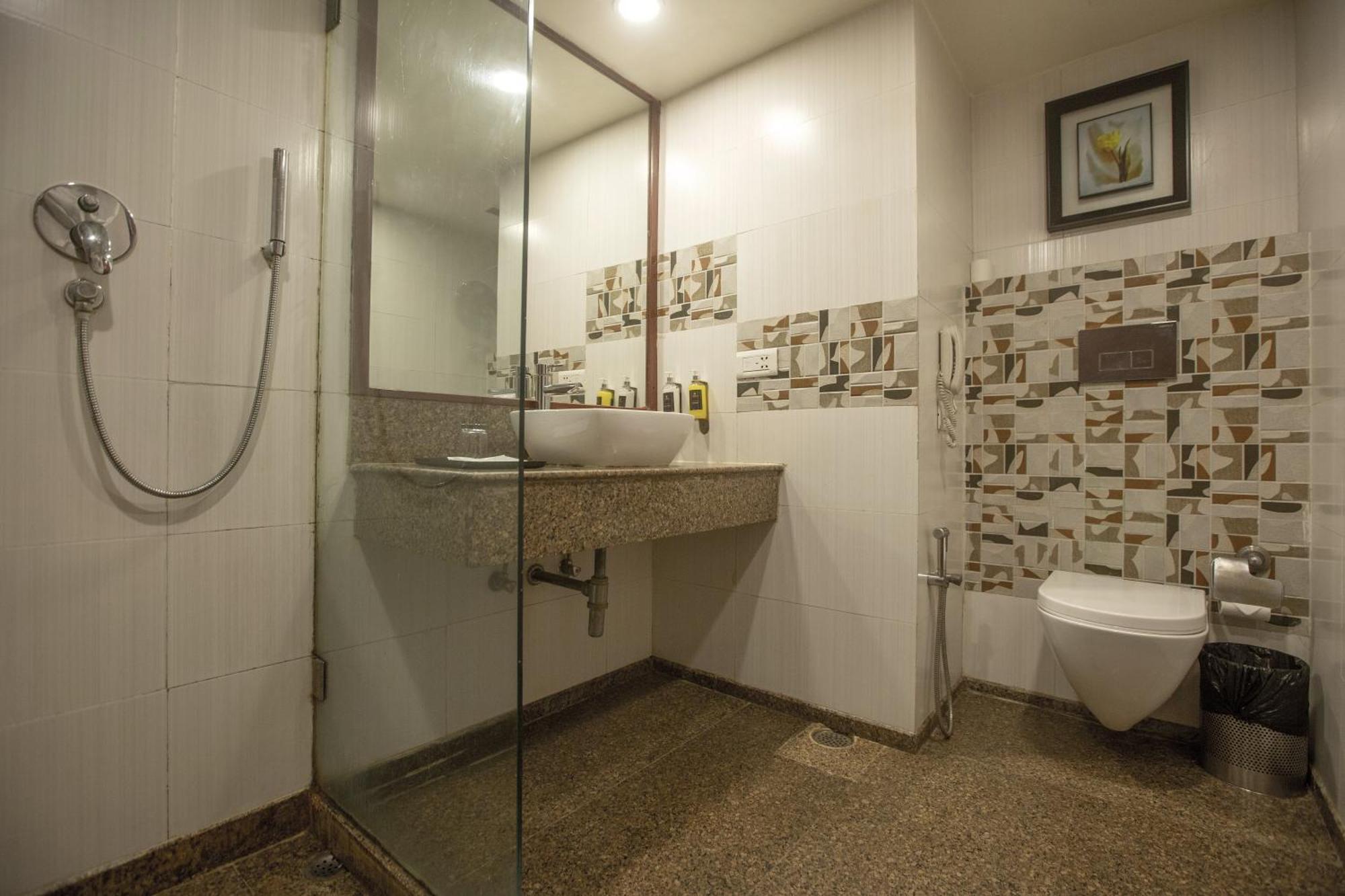 Suite:Free welcome drink,  Free parking/ Free valet parking, Free room upgrade (subject to availability), Early check-in (subject to availability), Late check-out (subject to availability), 20% off food and beverage