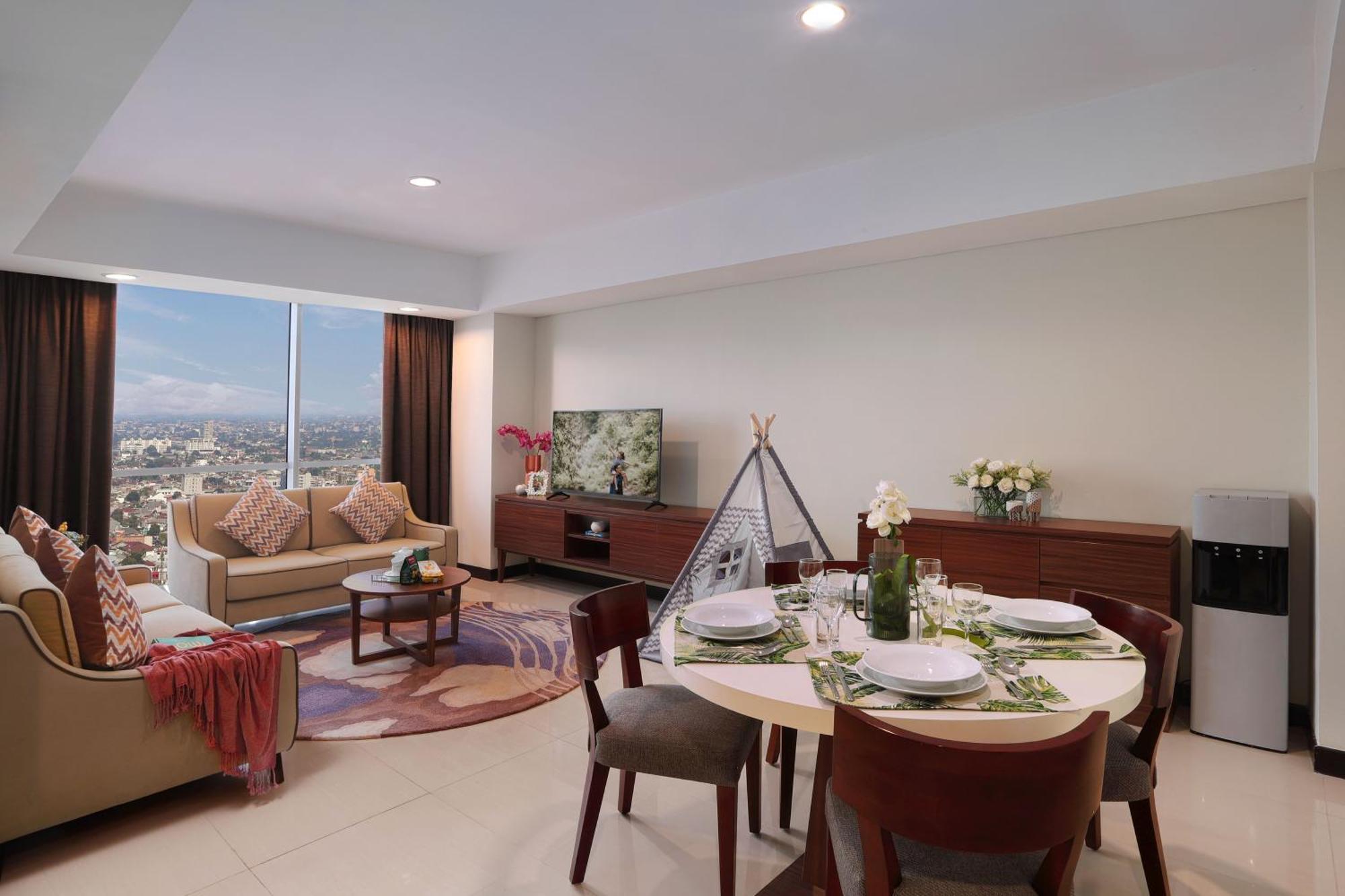 Three-Bedroom Premier