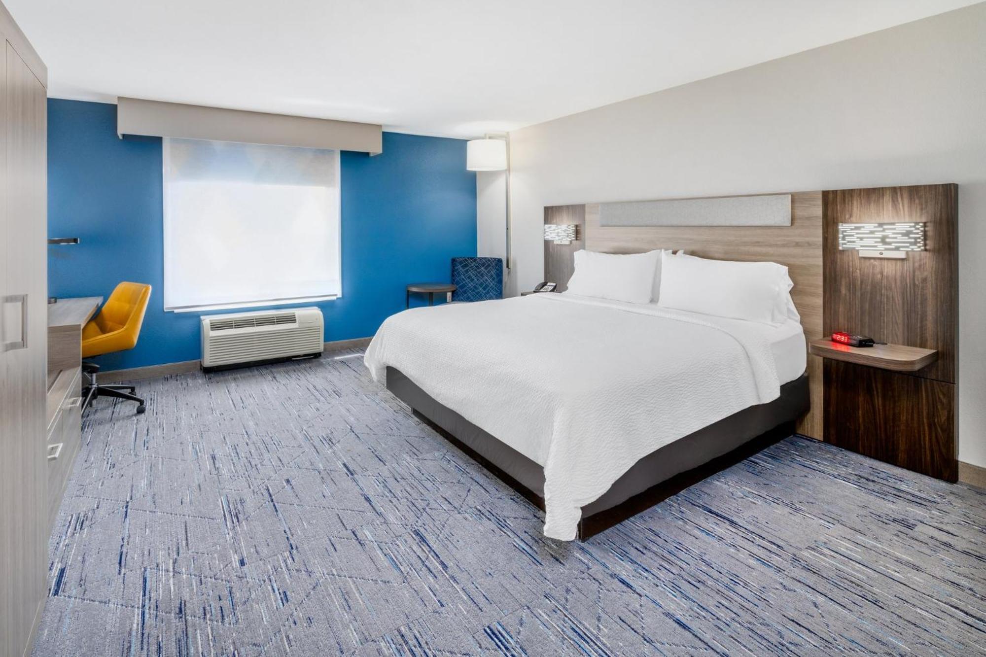 Standard King Room