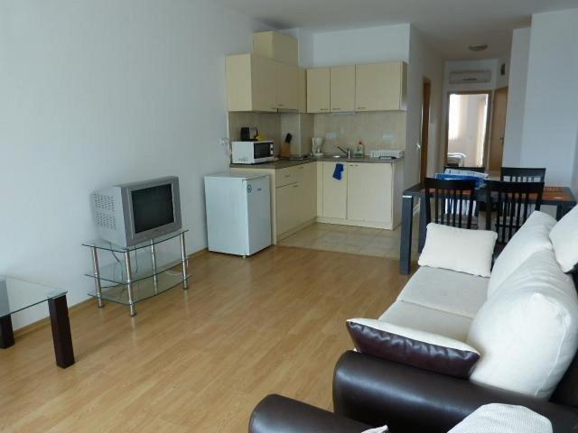 One-Bedroom Standard Apartment