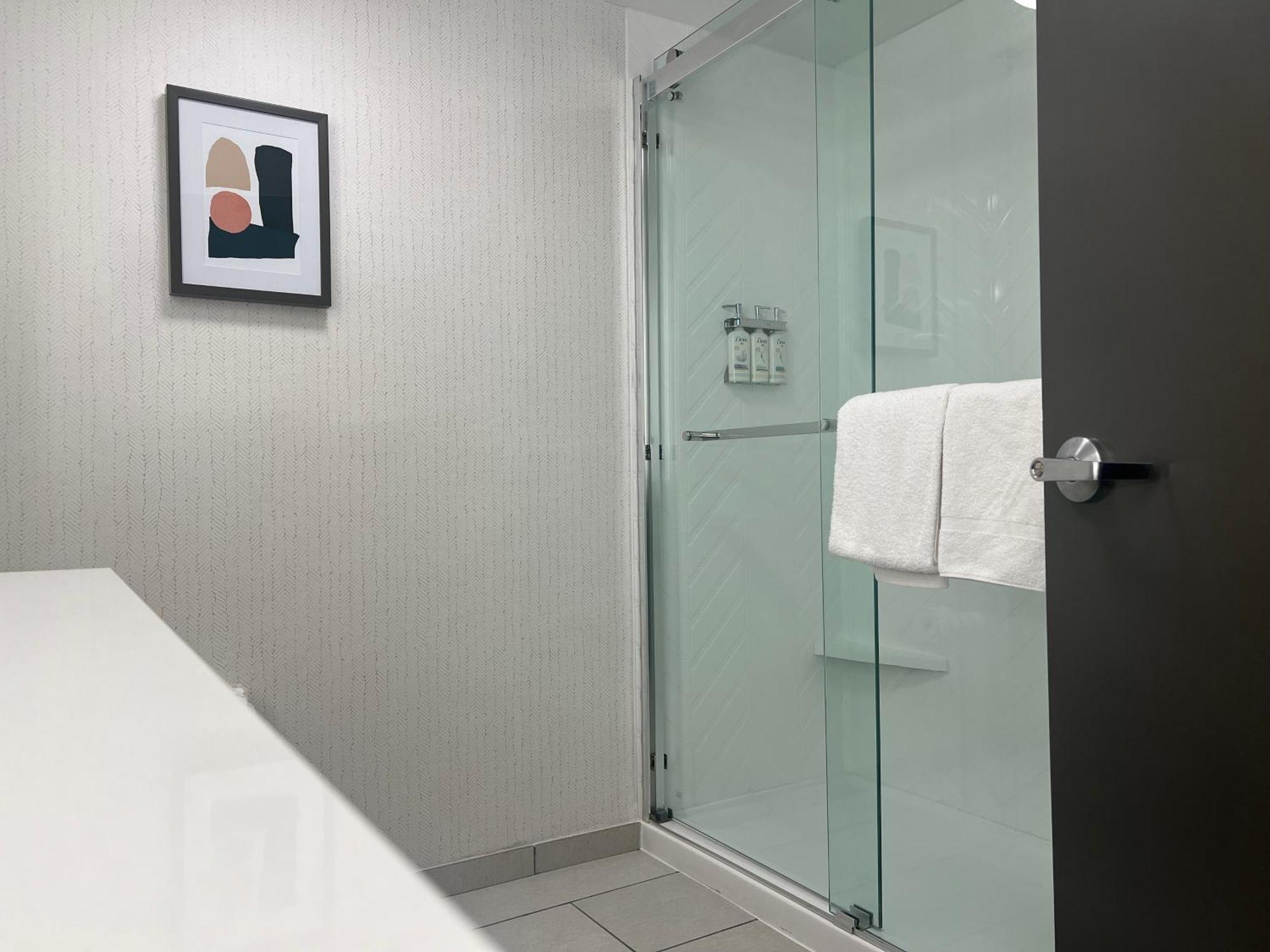 2 Queen Standard Room City View