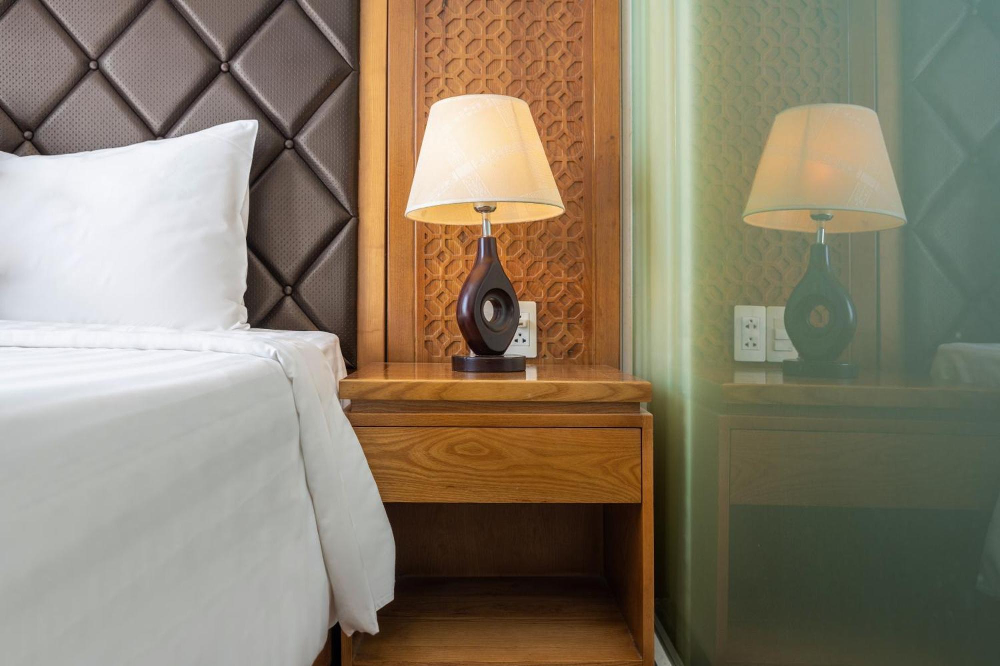 King Room with Mountain View