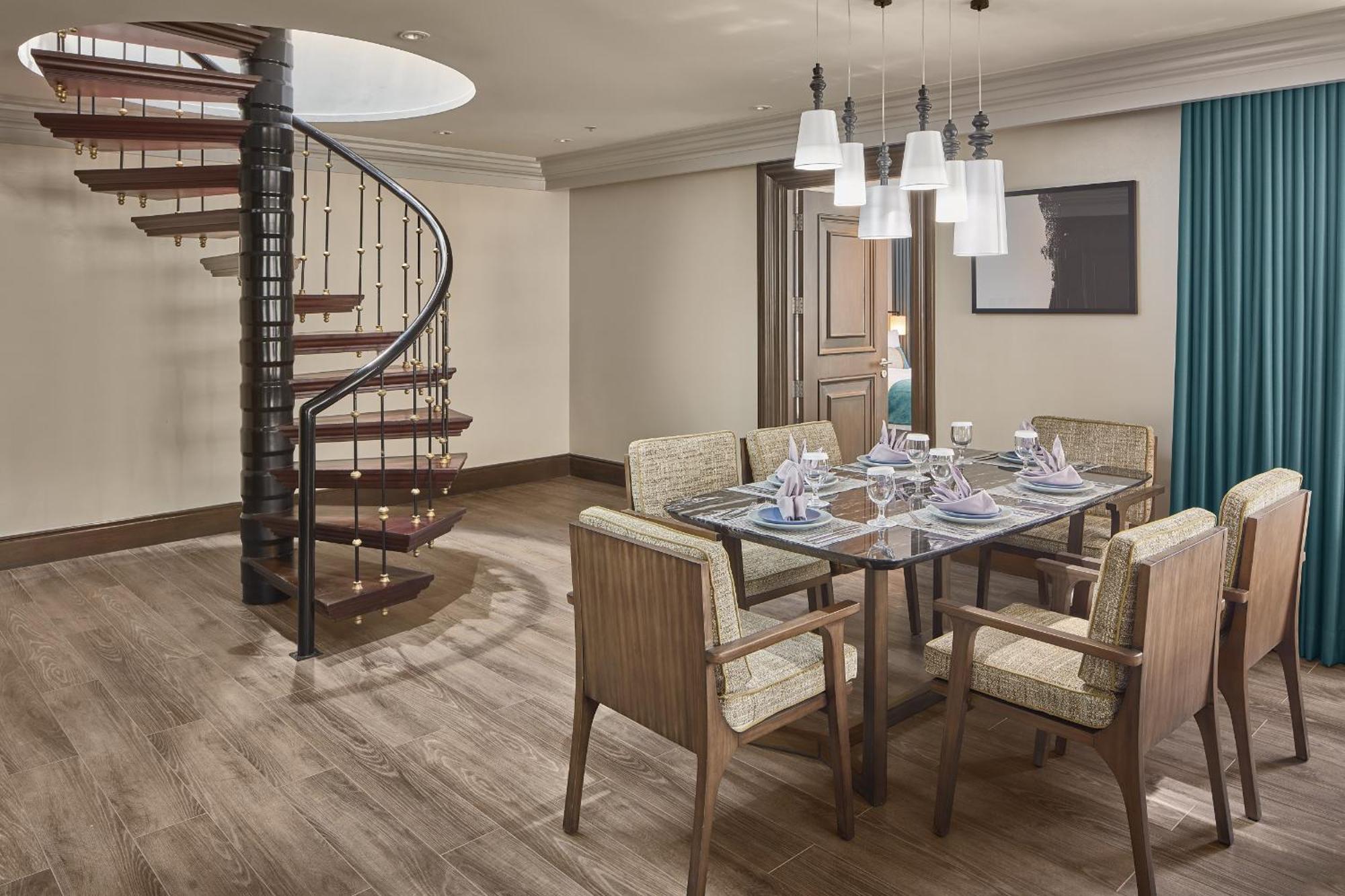 Two-Bedroom Penthouse Suite with Lounge Access