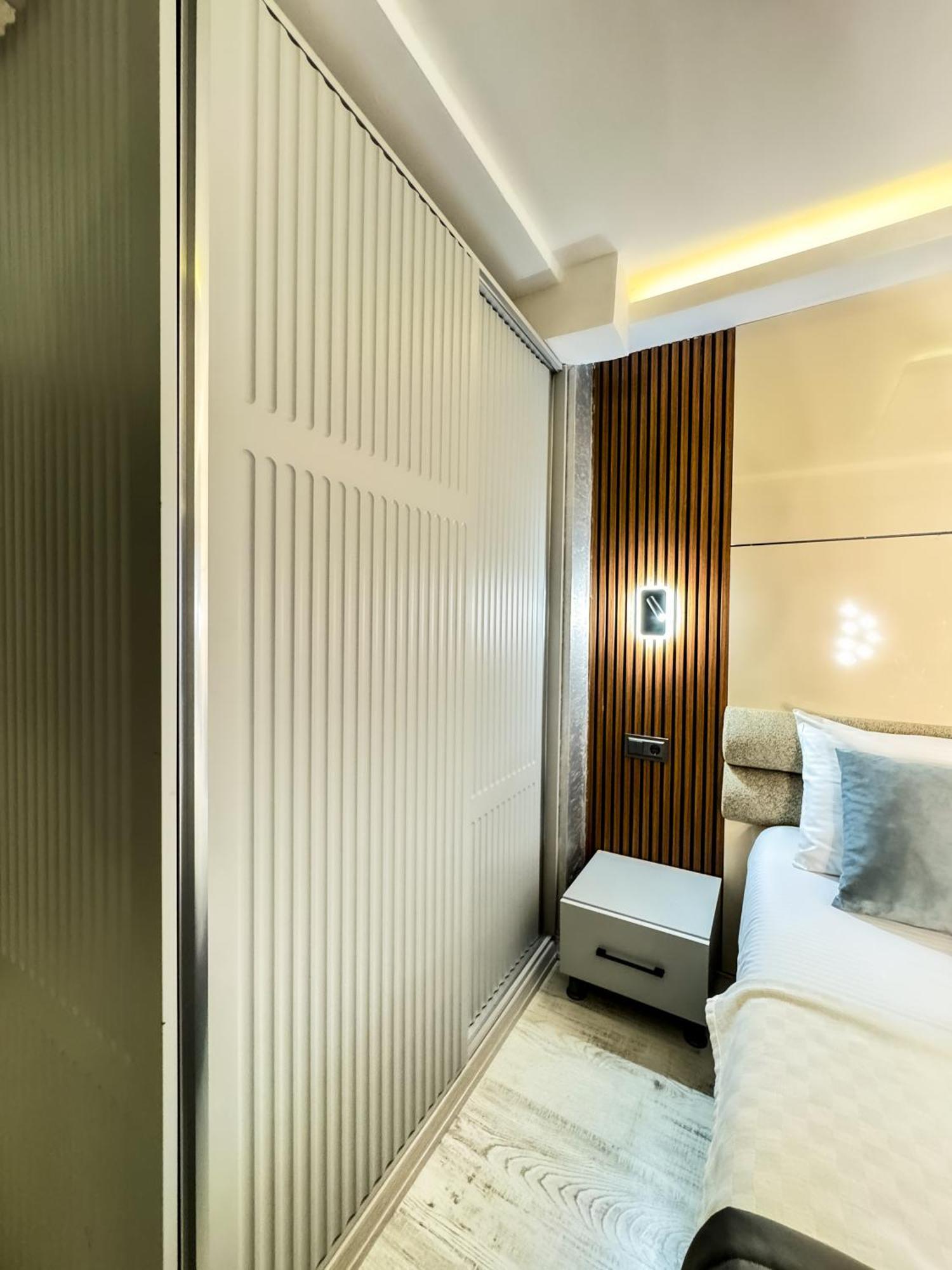Luxury Triple Room