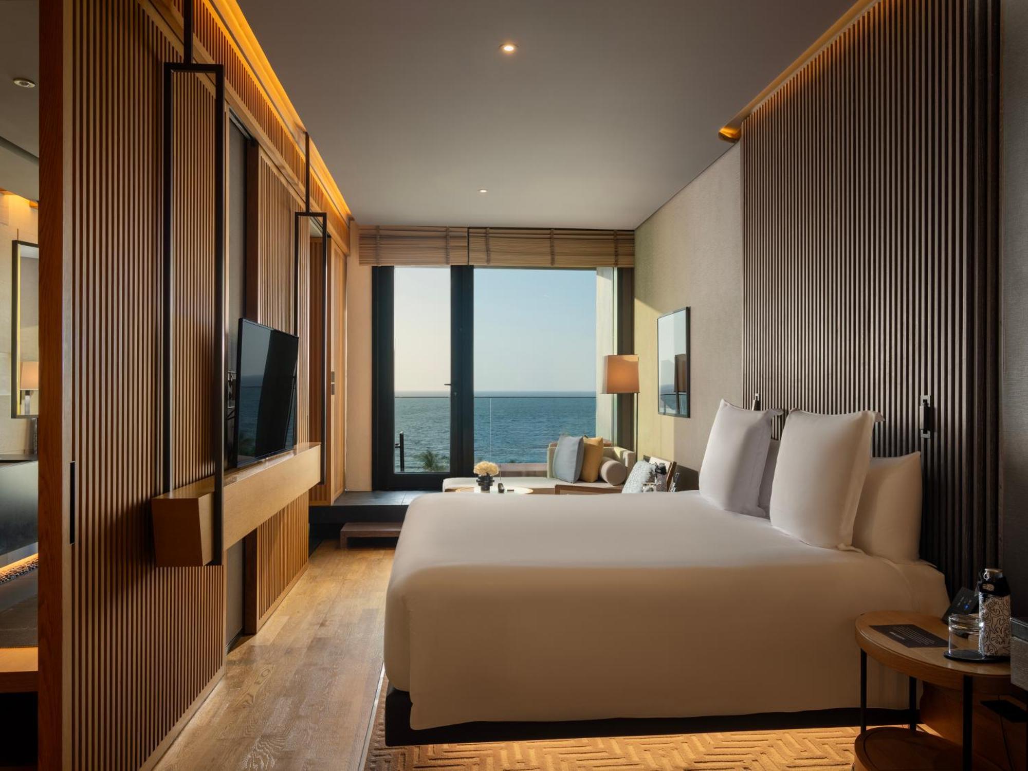 Family Suite, Spacious Interconnecting Room with 2 balconies and 2 bathrooms with Complimentary Rainforest Experience once per stay