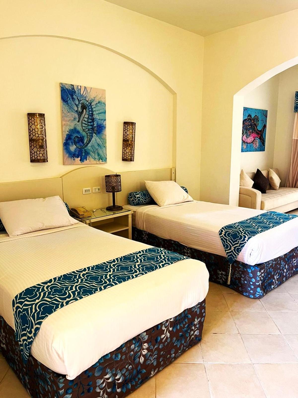 Double or Twin Room with Partial Sea View
