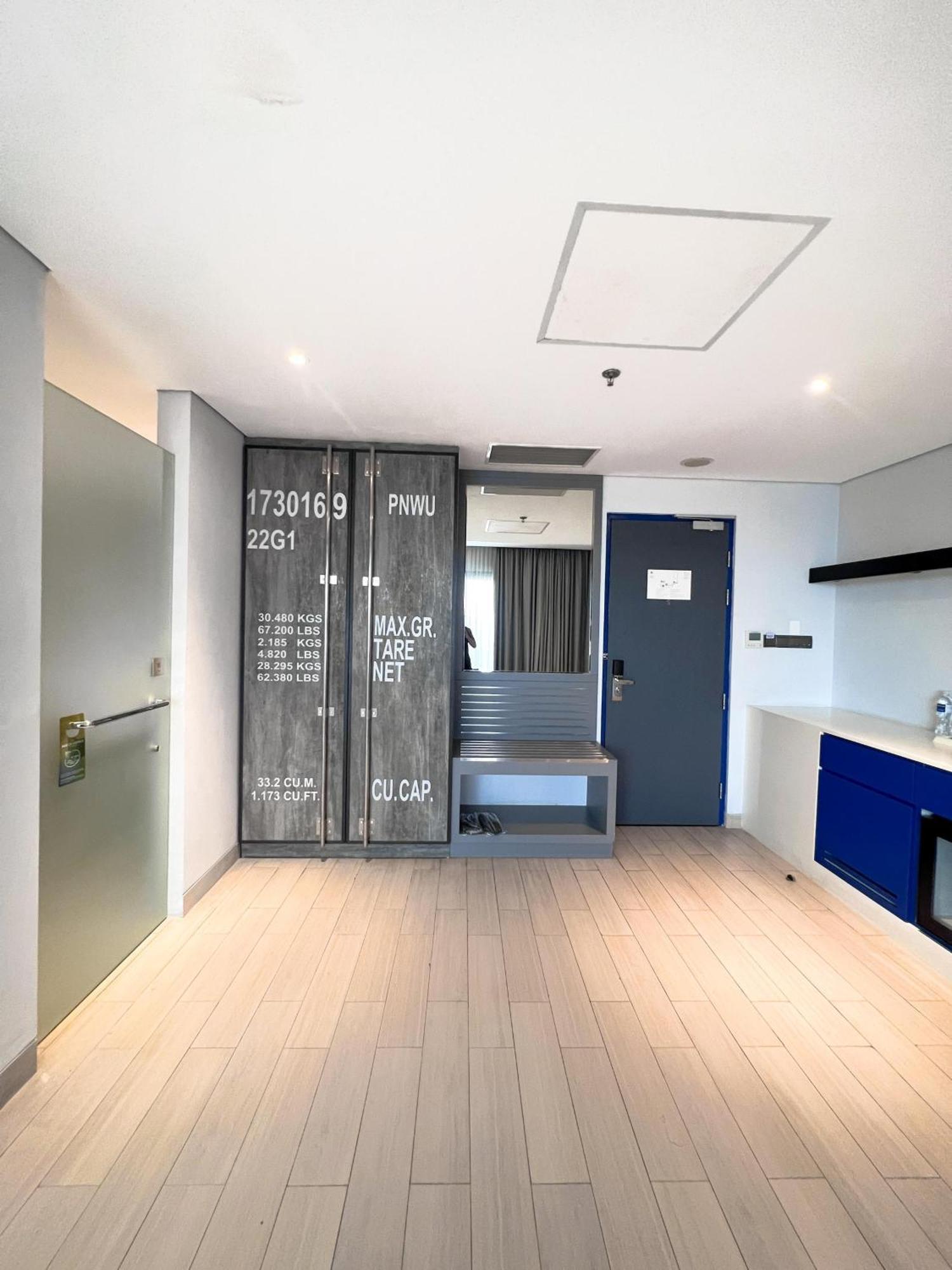 Junior Suite with Balcony