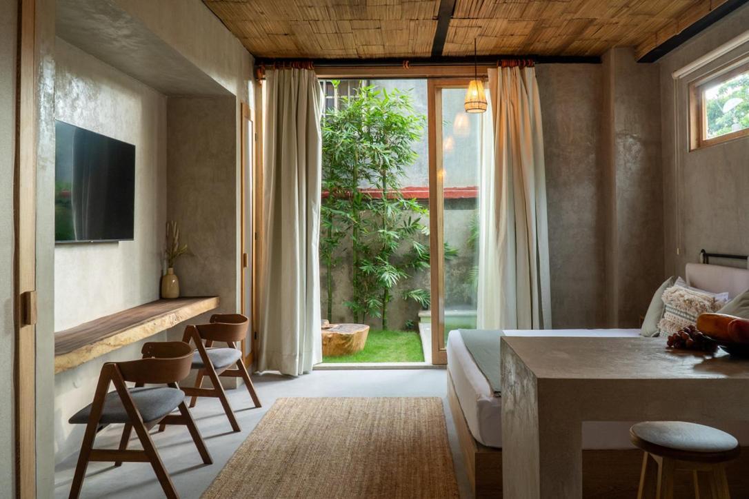 Suite with Private Pool