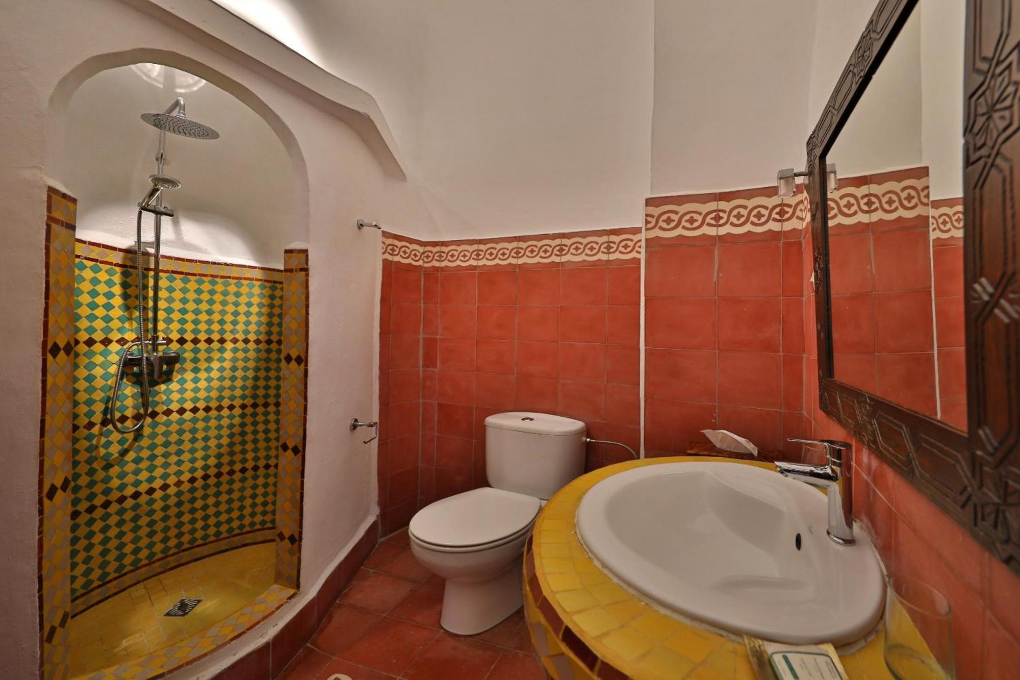 Double or Twin Room with Private Bathroom