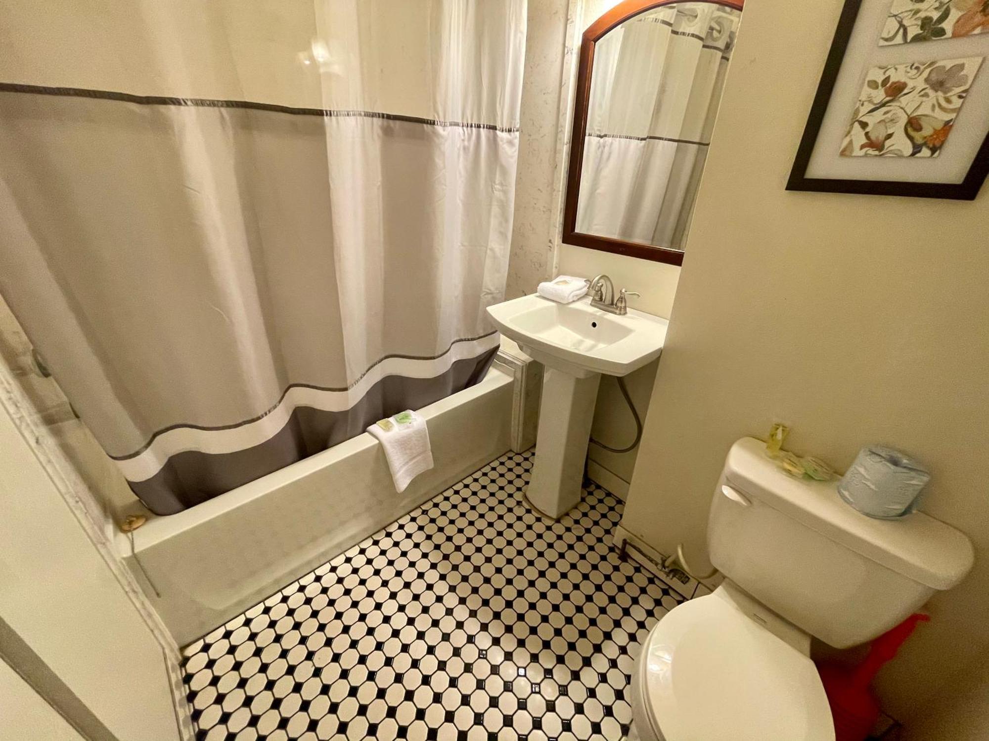 Queen Room with Balcony