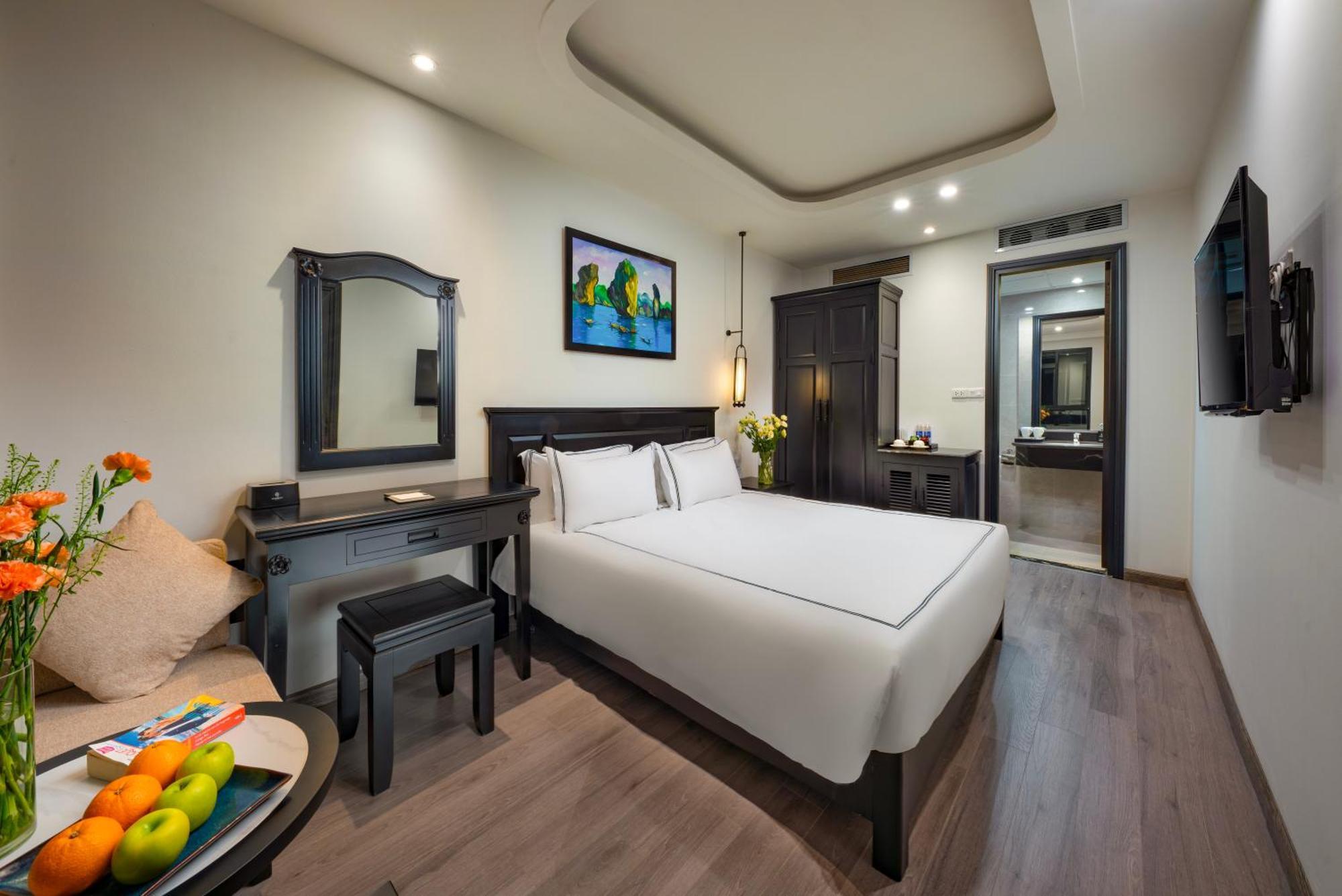 Deluxe Double or Twin Room with Inner Window