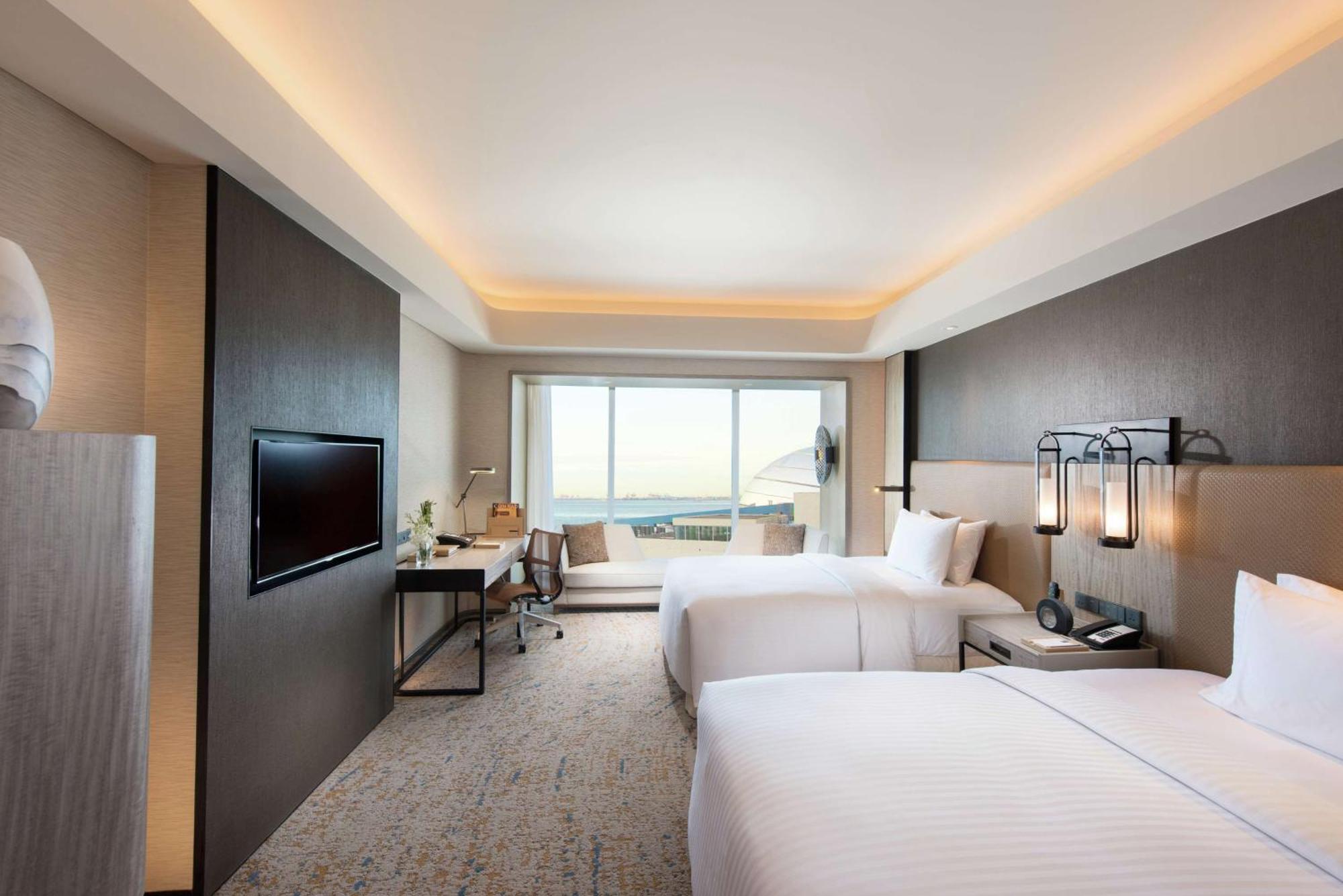 Executive Twin Room with Bay View - Lounge Access