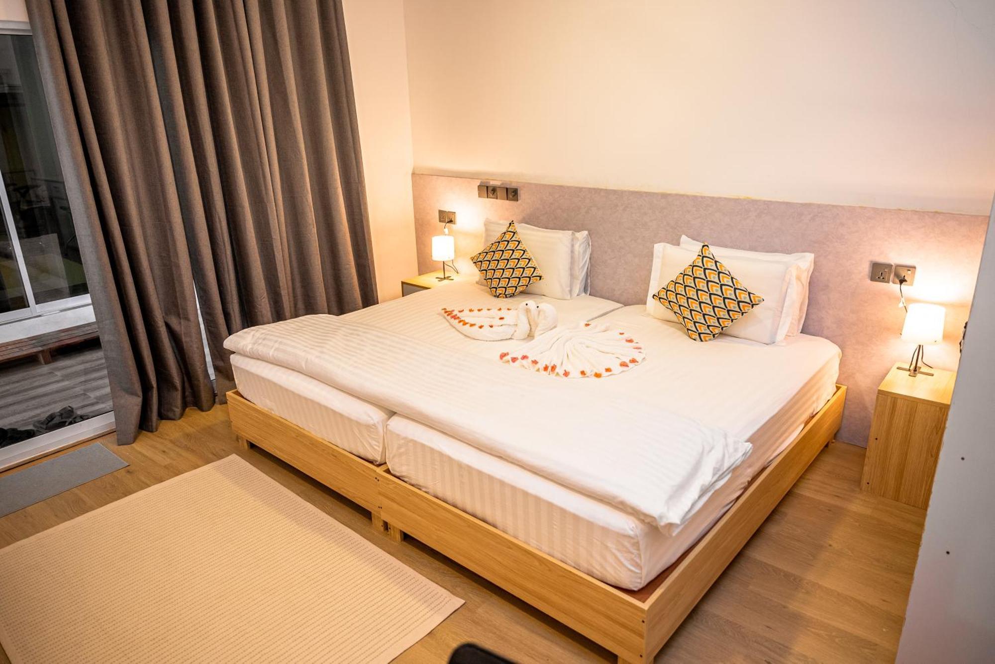 Deluxe Family Room