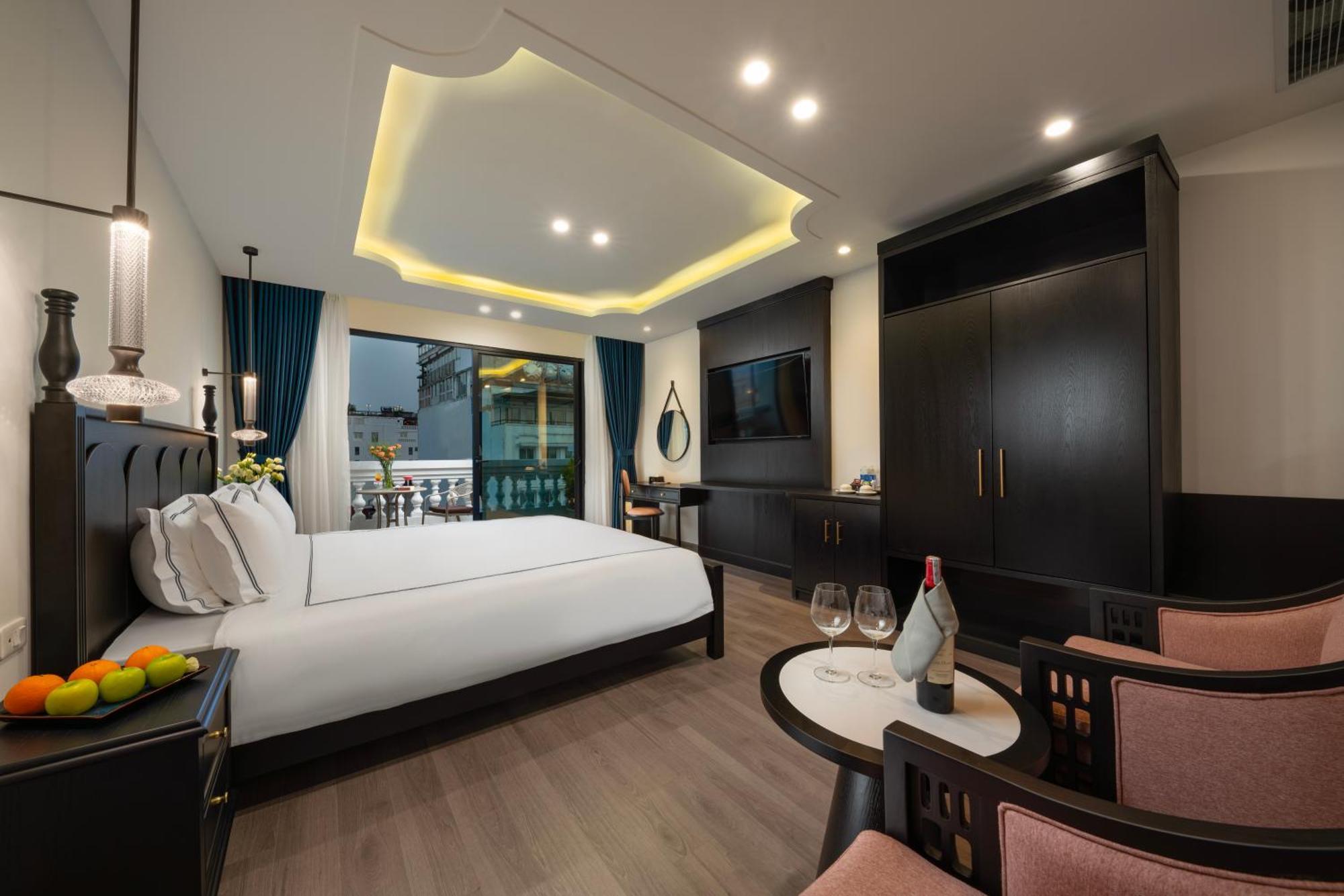 Suite with Balcony