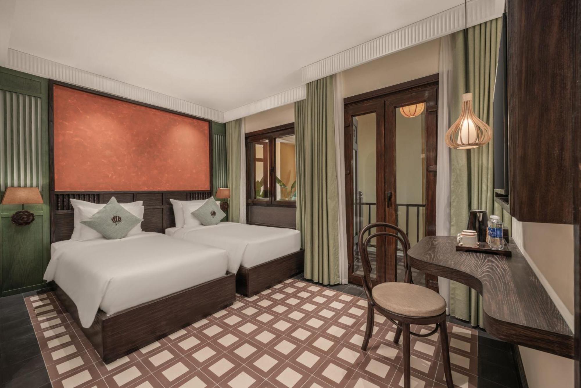 Signature Connecting Room