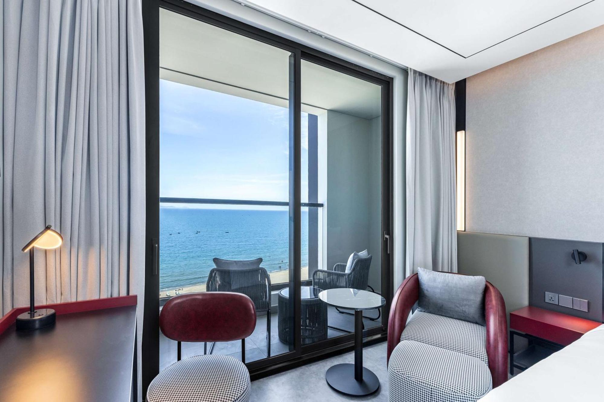 Deluxe Room with Balcony - Ocean View