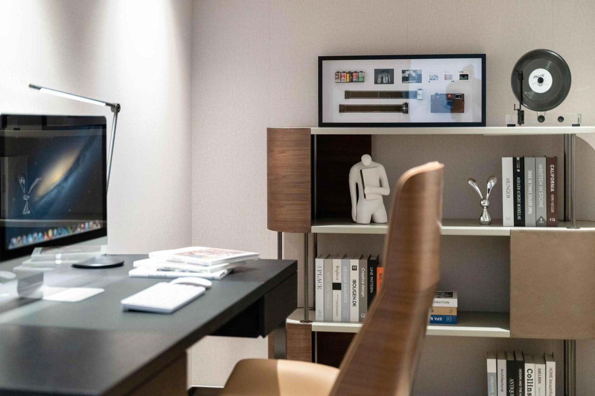 Premier One-Bedroom Apartment