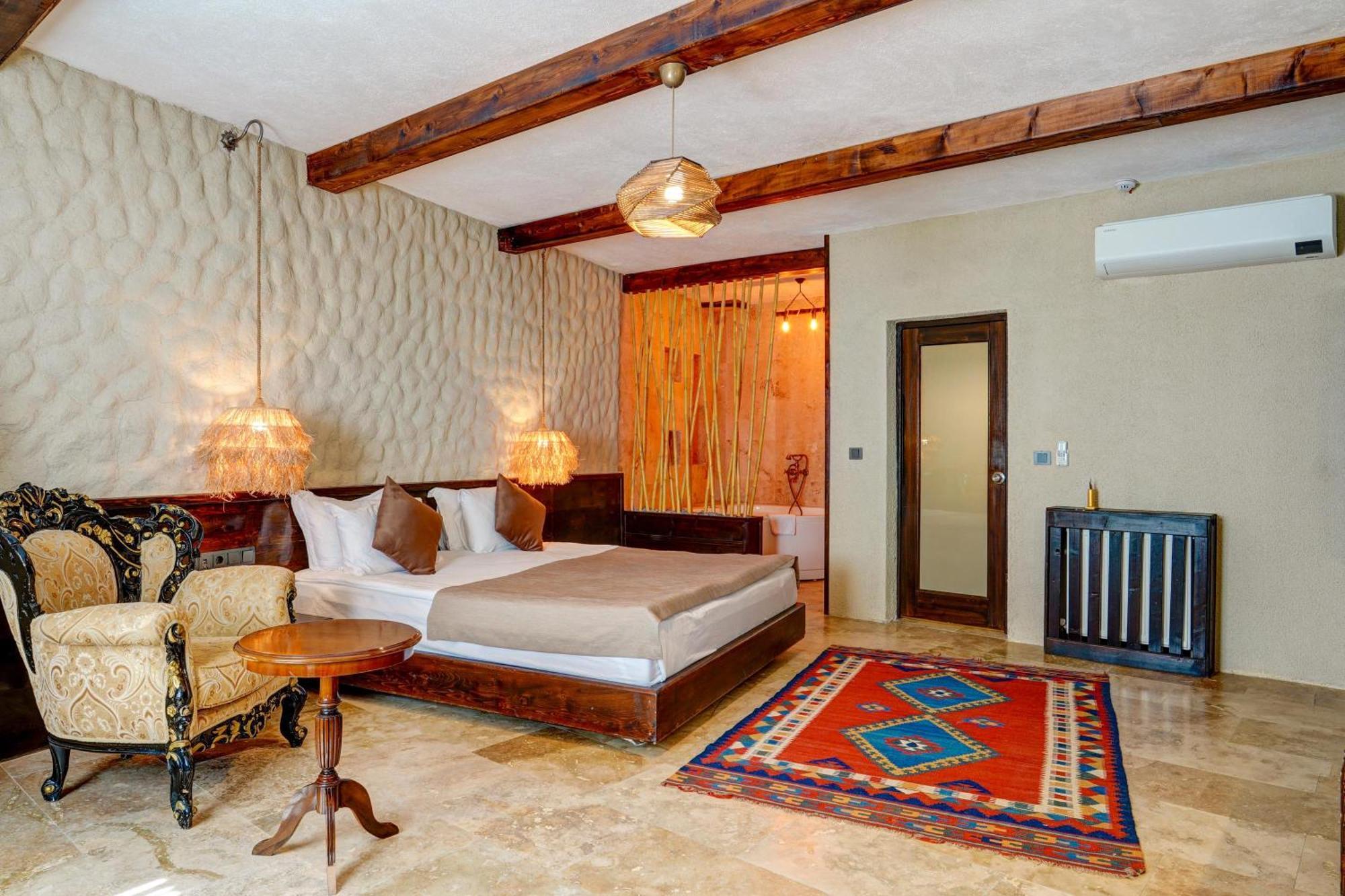 Royal Stone Suite with Jacuzzi