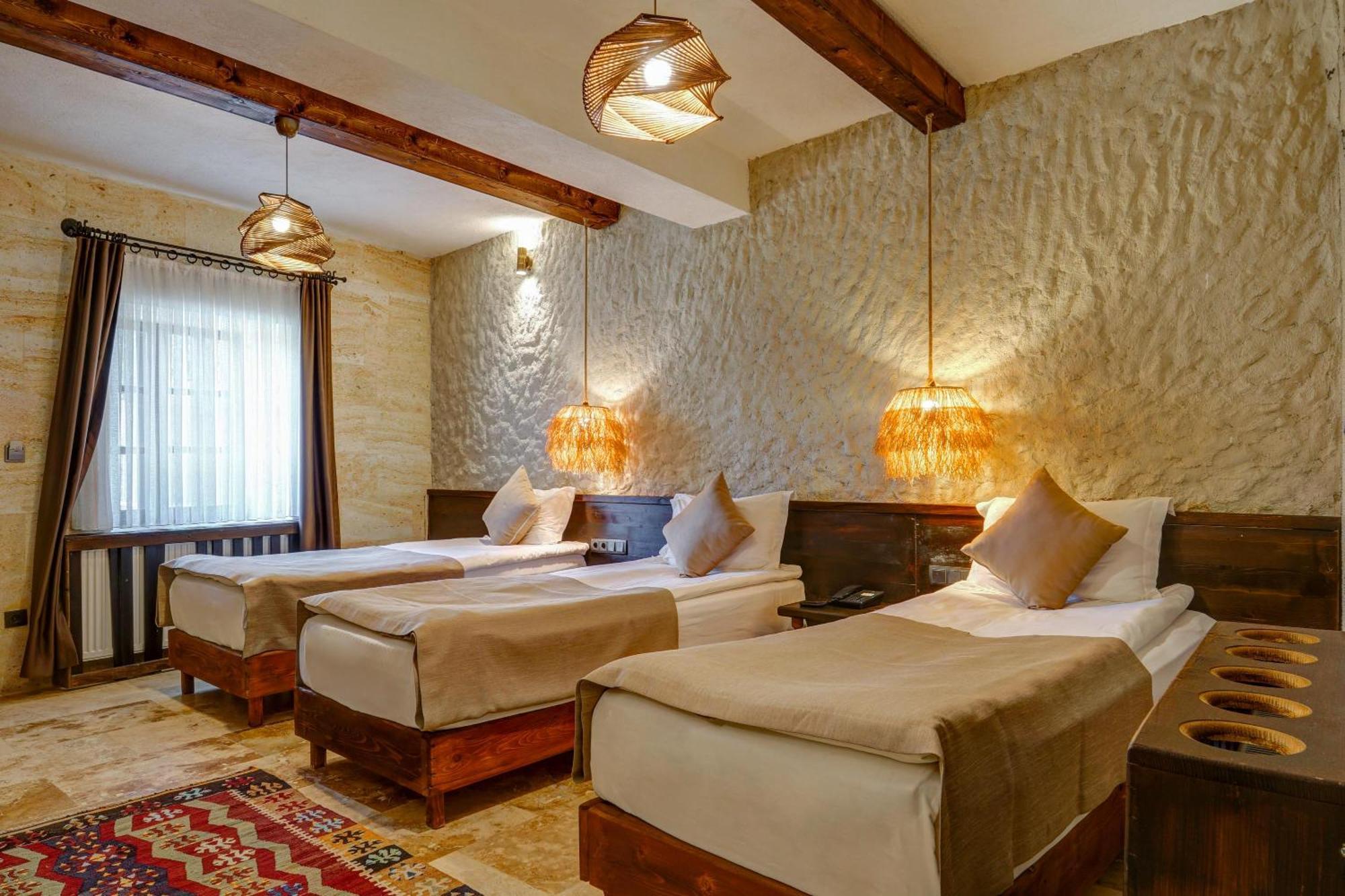 Economic Triple Room
