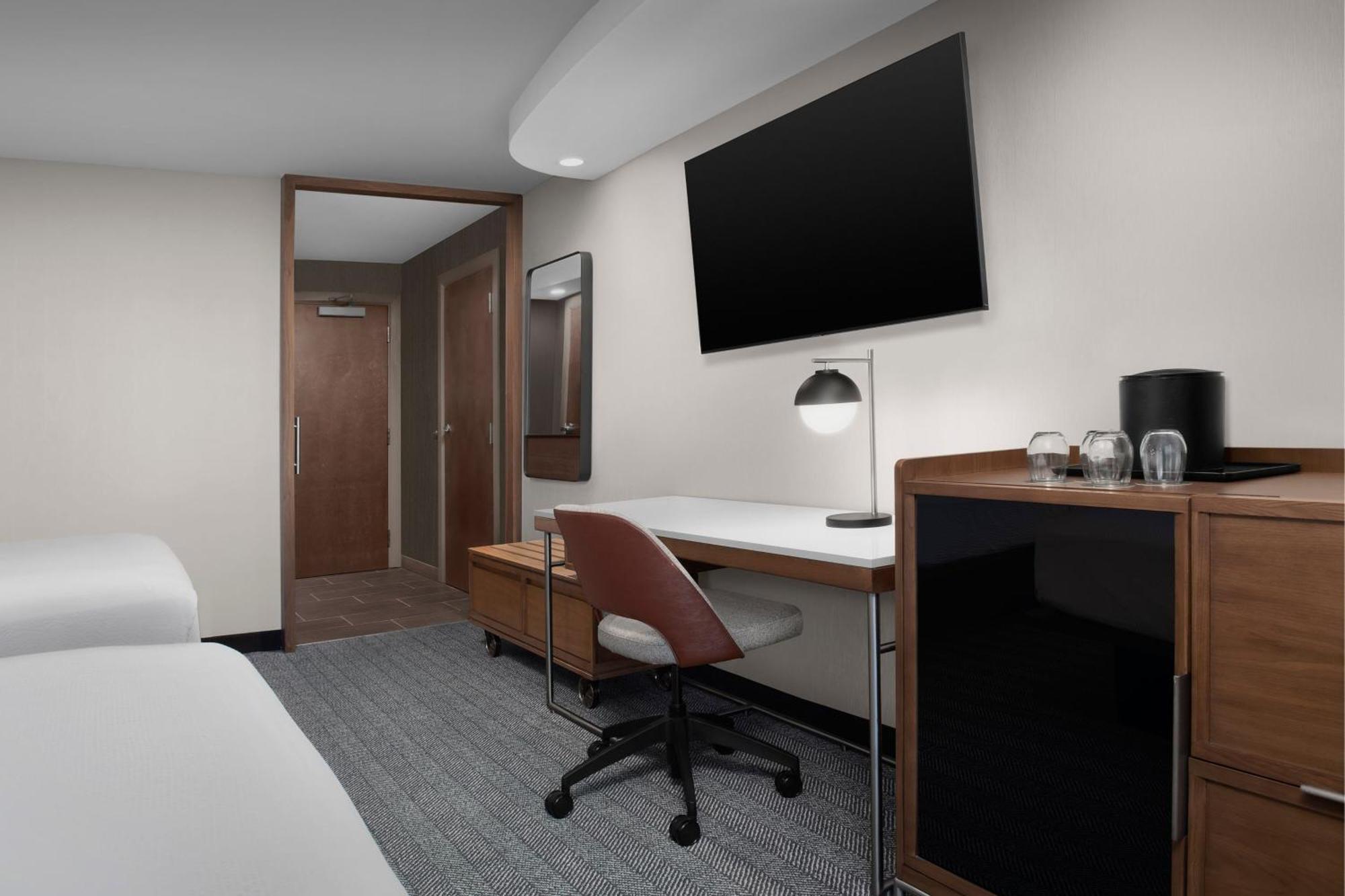 Queen Room Two Queen Beds Roll Shower Mobility Access or Hearing Accessible