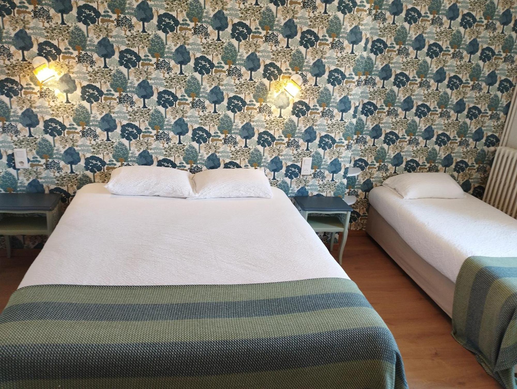 Large Double Room